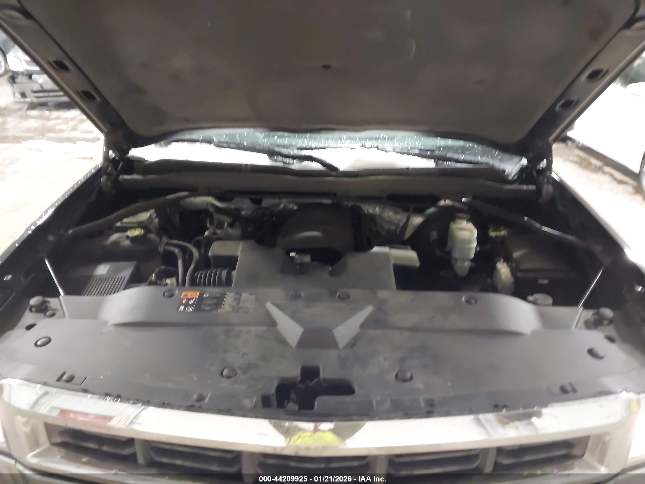 CHEVROLET SILVERADO image 10