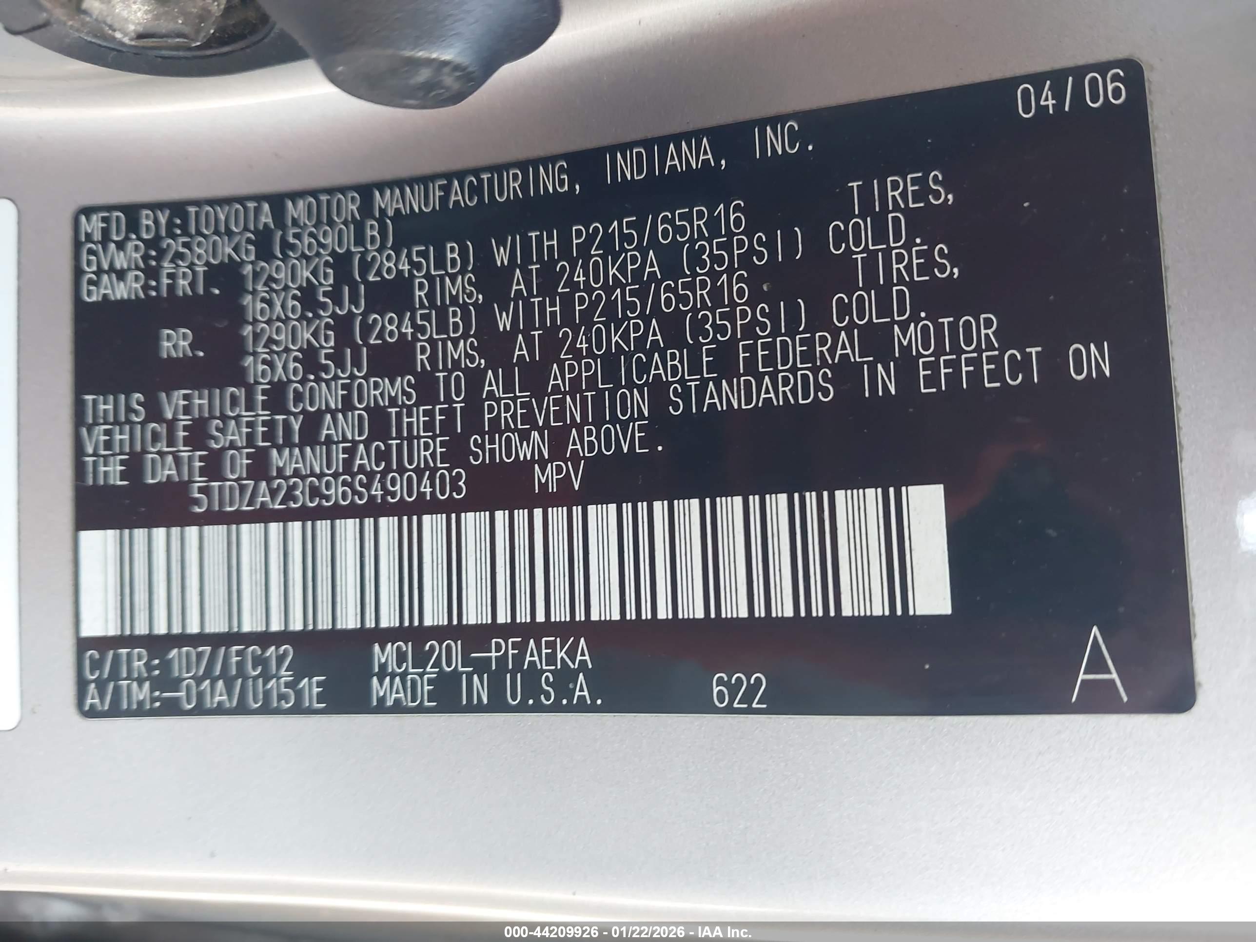 TOYOTA SIENNA image 9