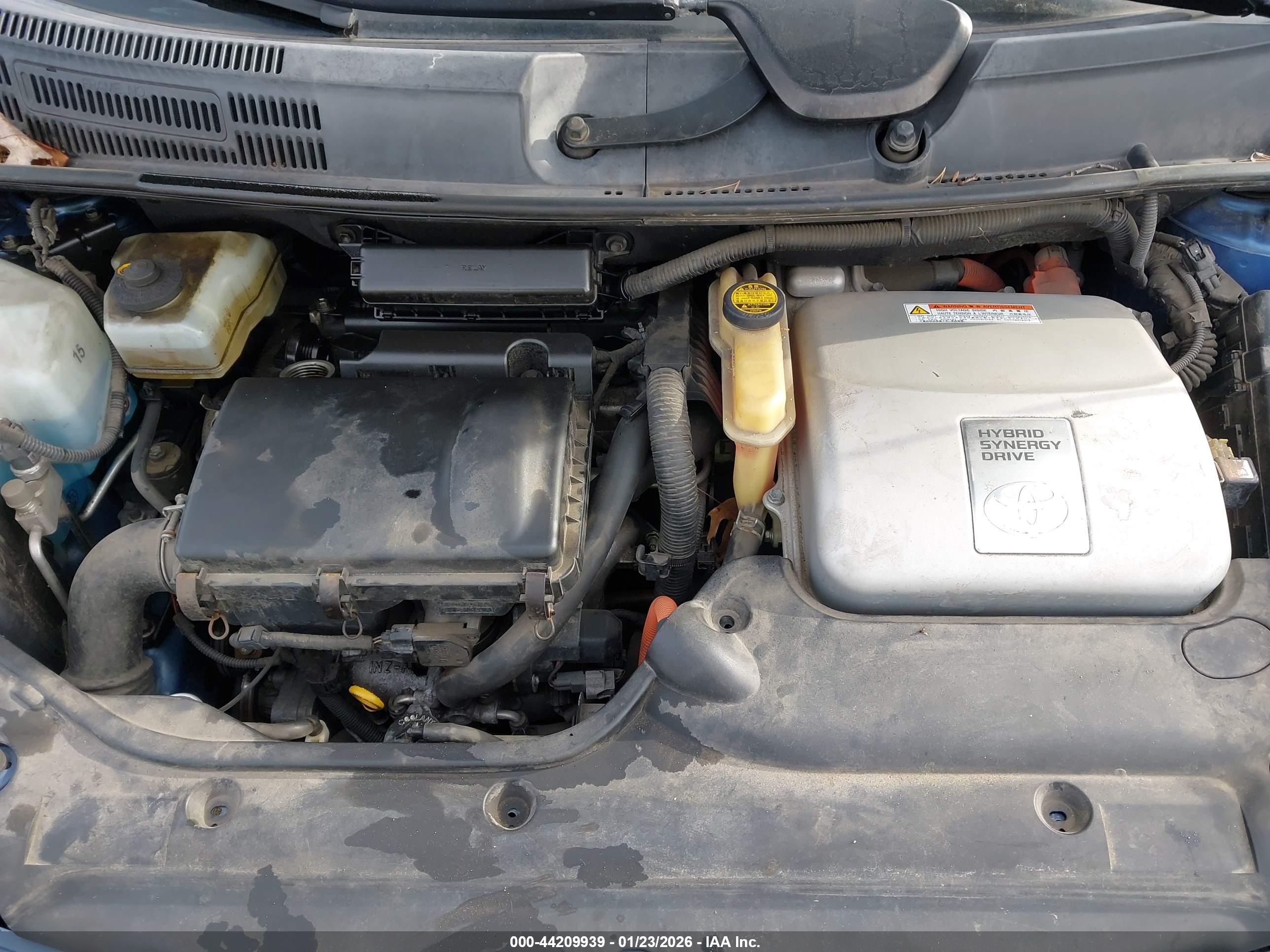 TOYOTA PRIUS image 10