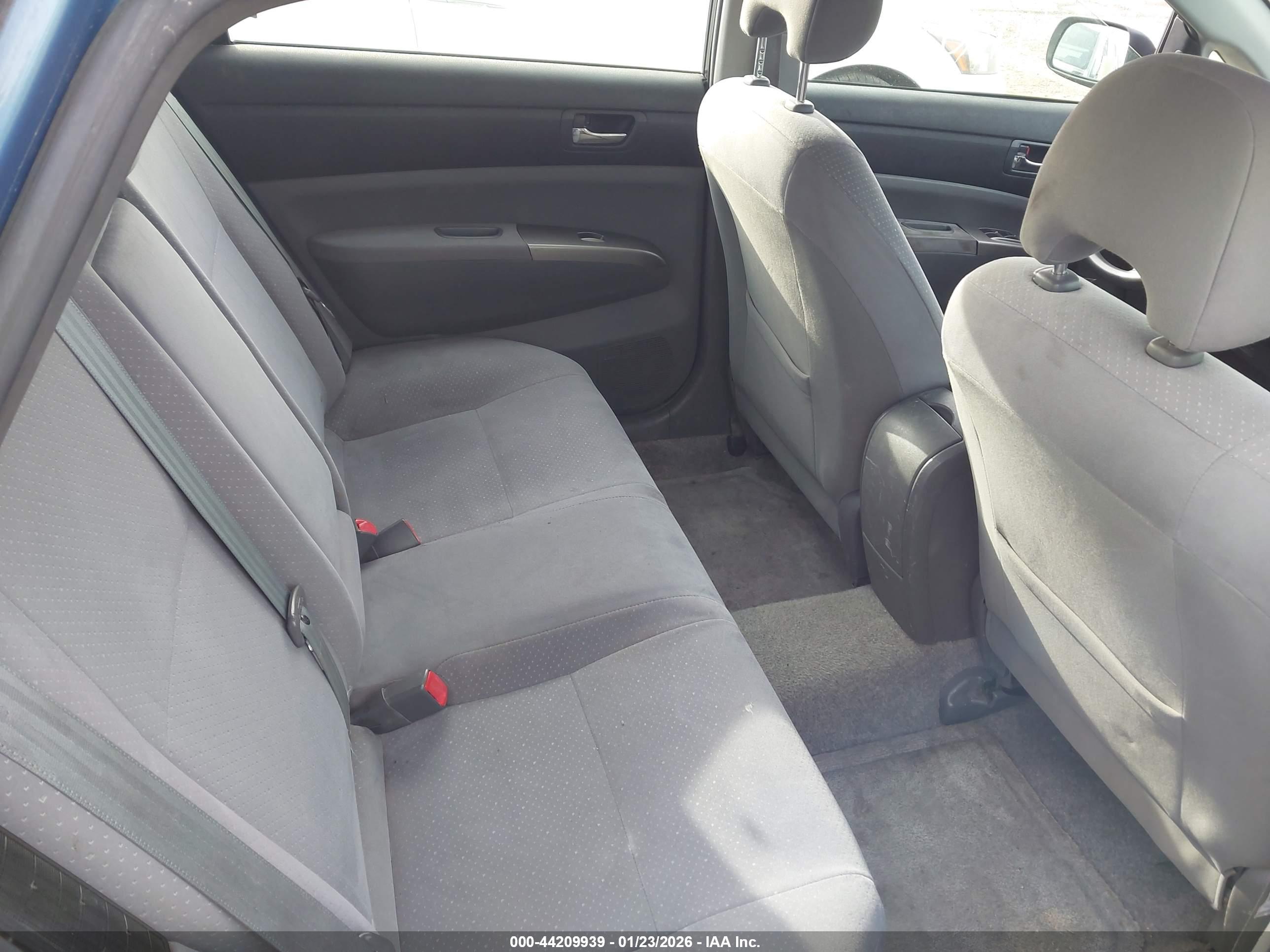 TOYOTA PRIUS image 8