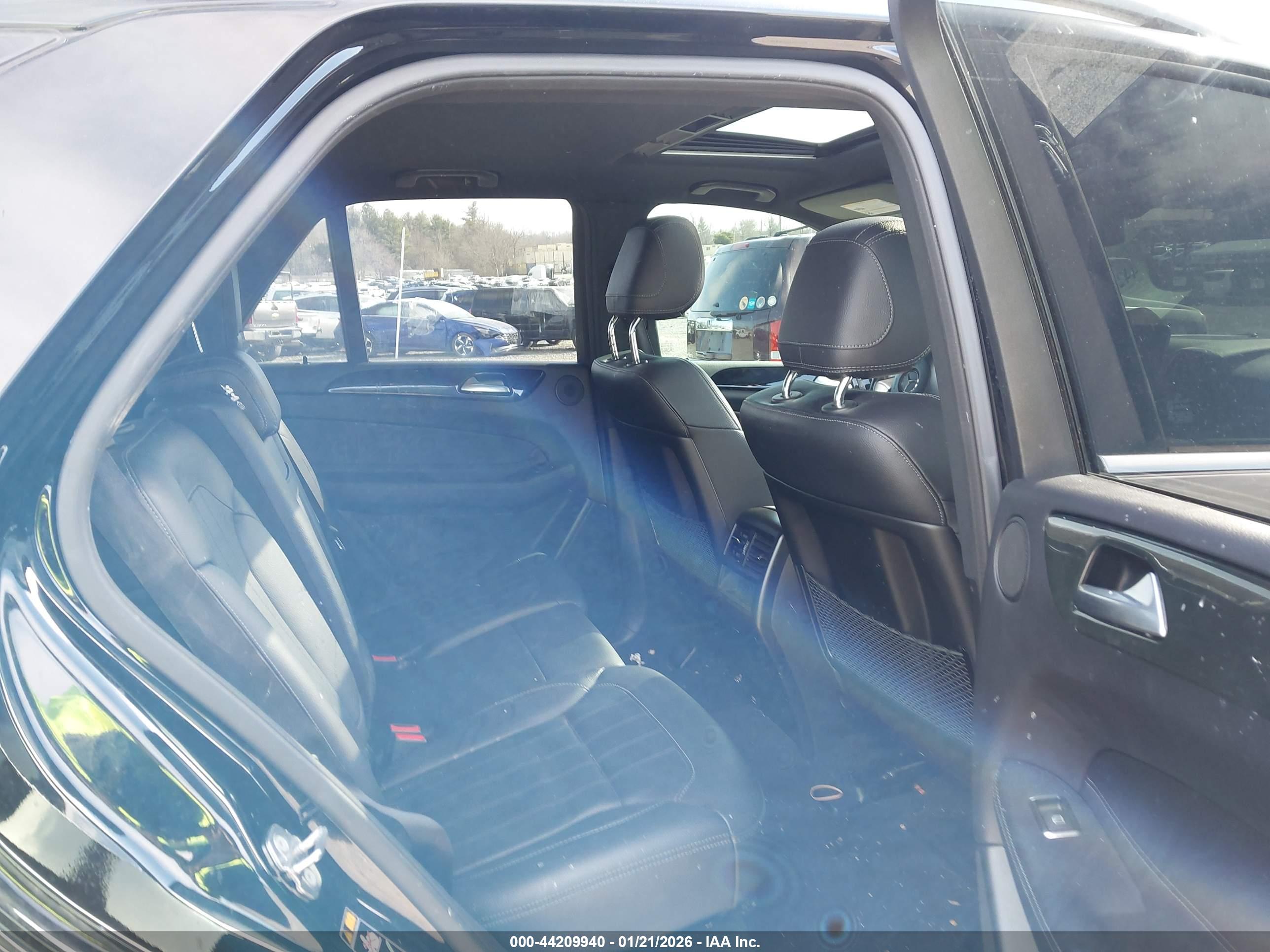 MERCEDES-BENZ GLE image 8