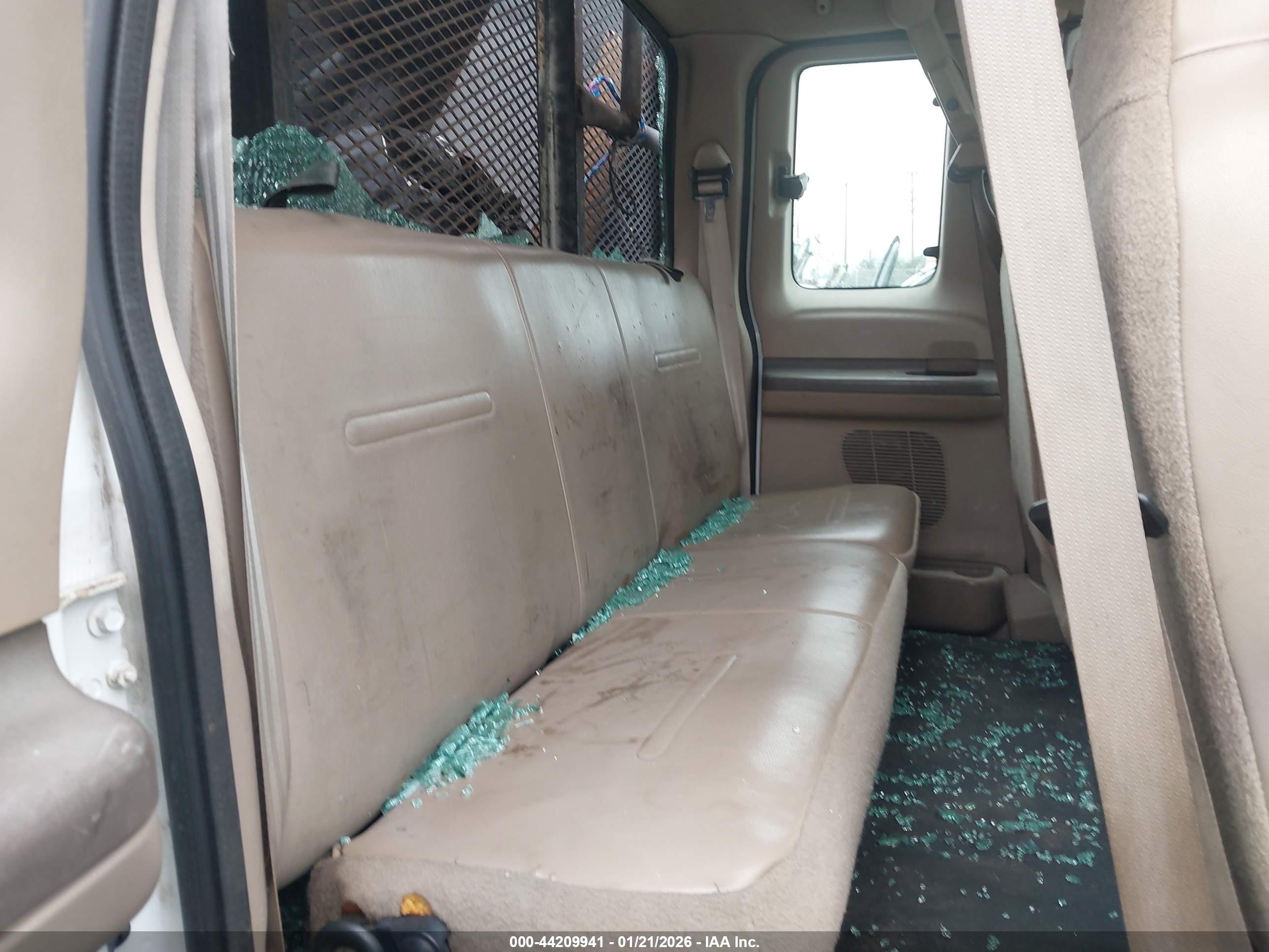 FORD F-350 image 8