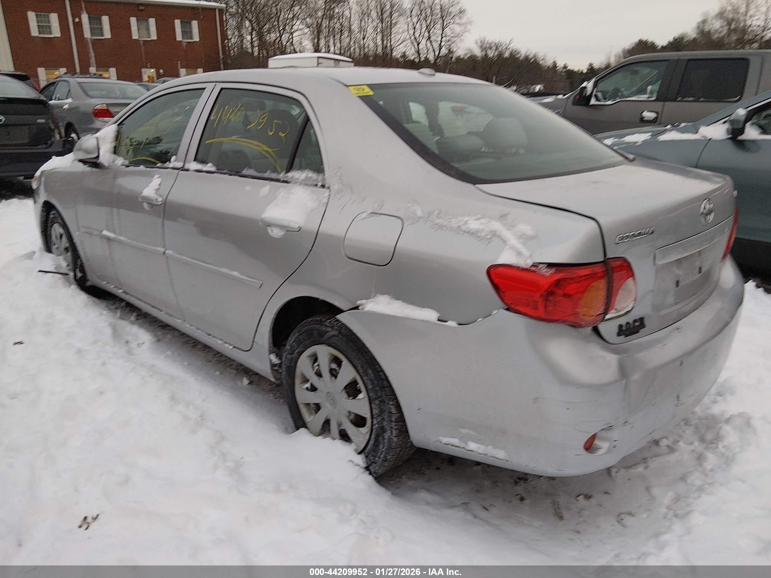 TOYOTA COROLLA image 3