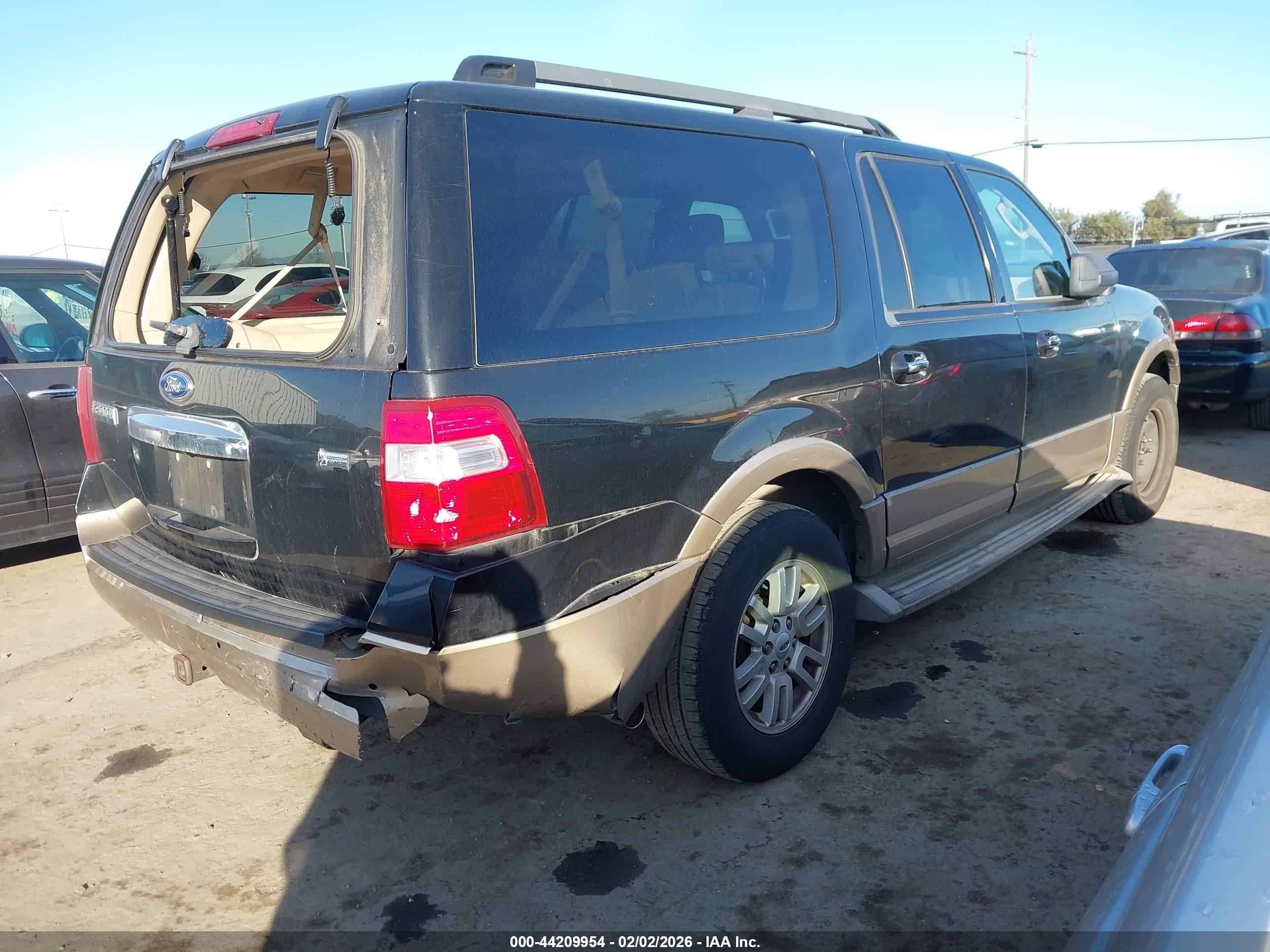 FORD EXPEDITION image 4