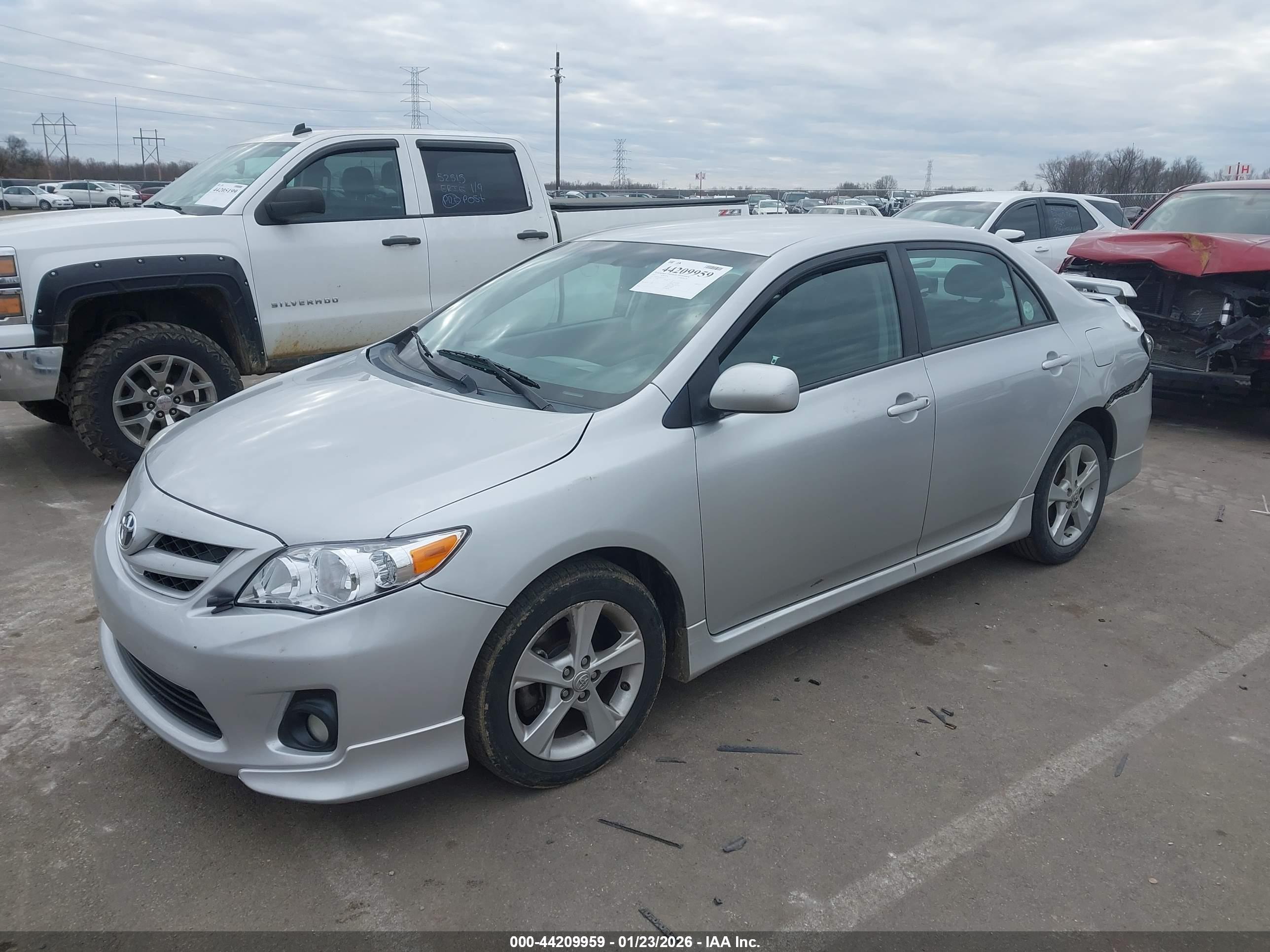 TOYOTA COROLLA image 2