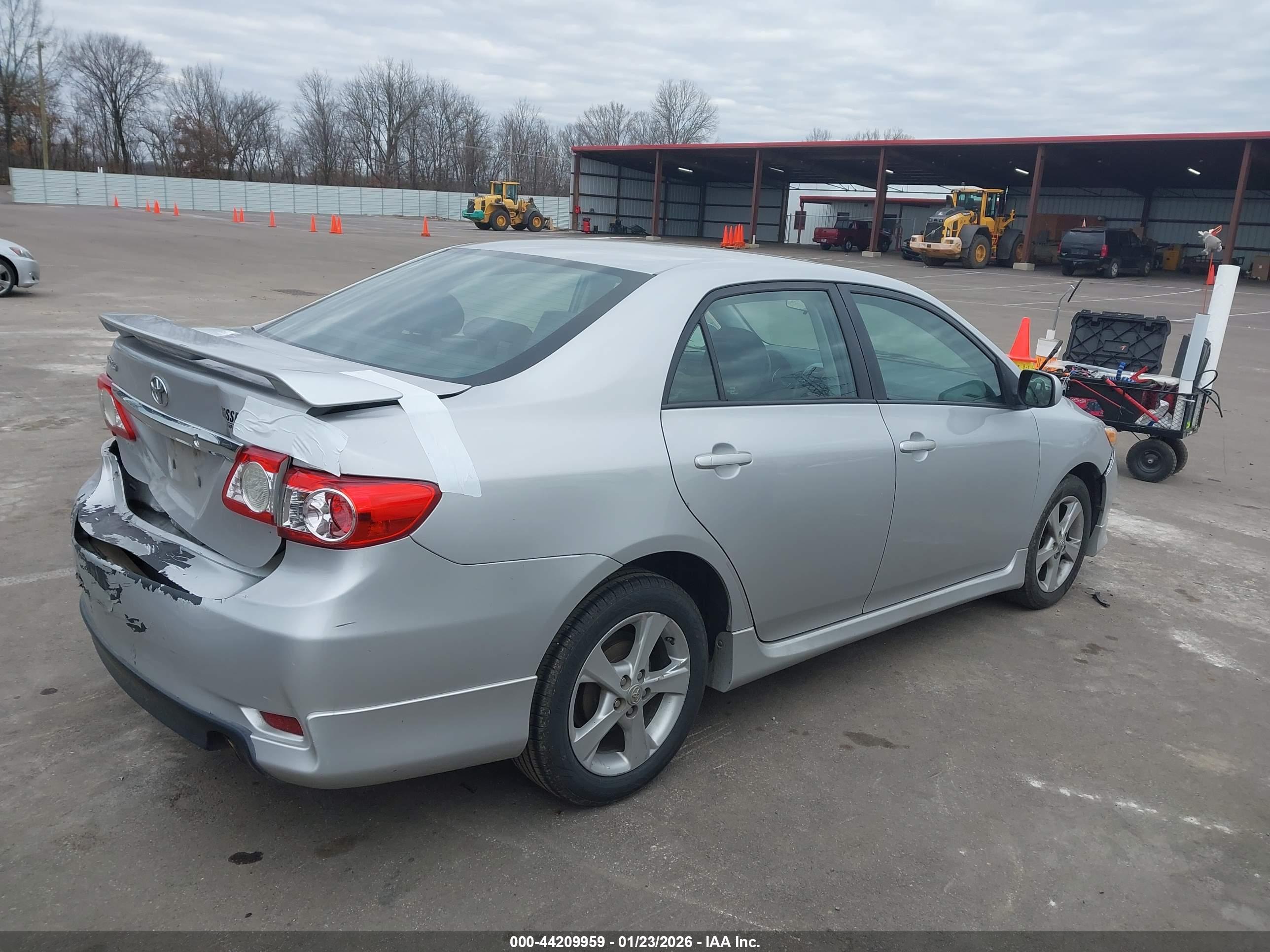TOYOTA COROLLA image 4