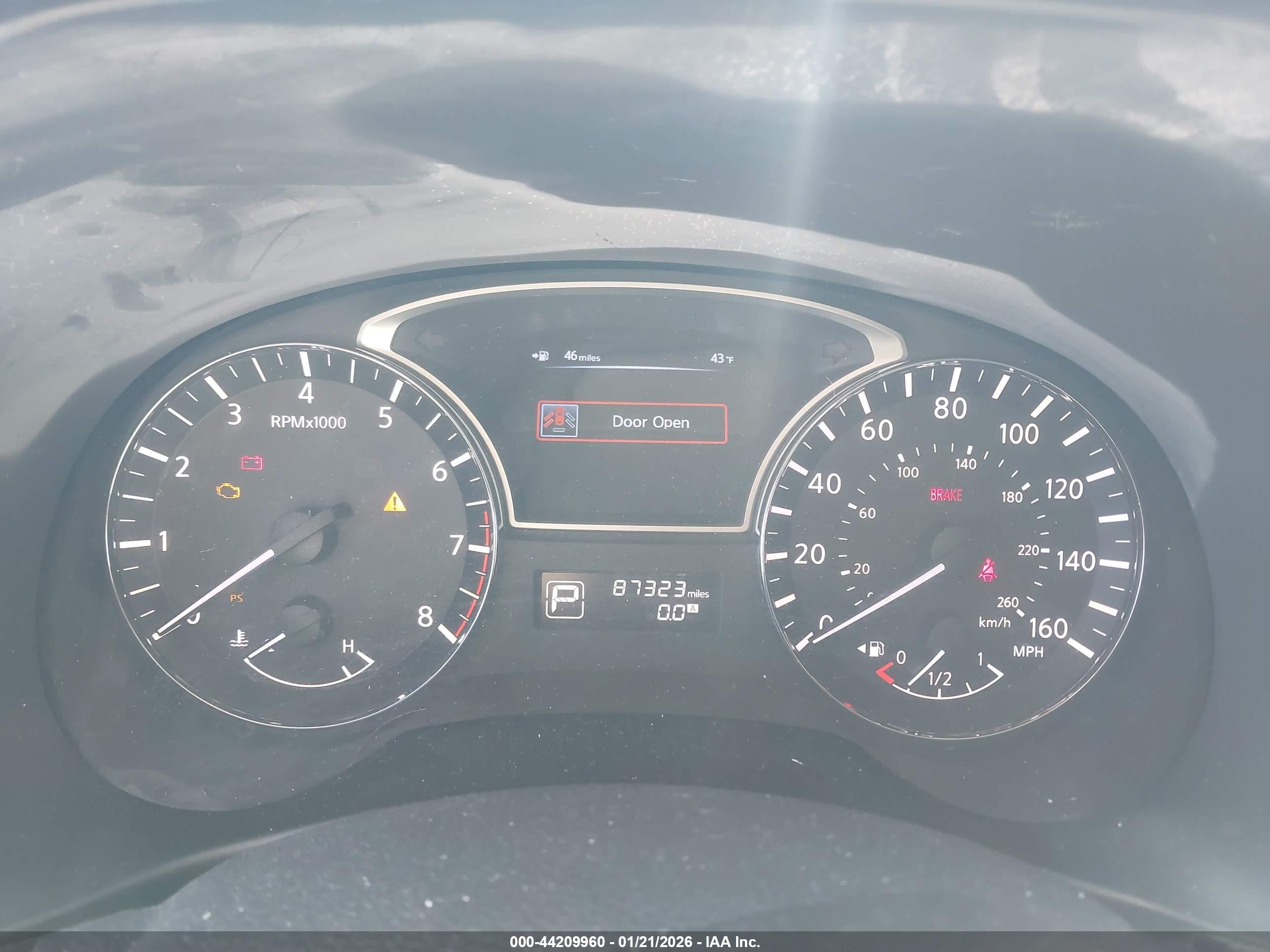 NISSAN PATHFINDER image 7