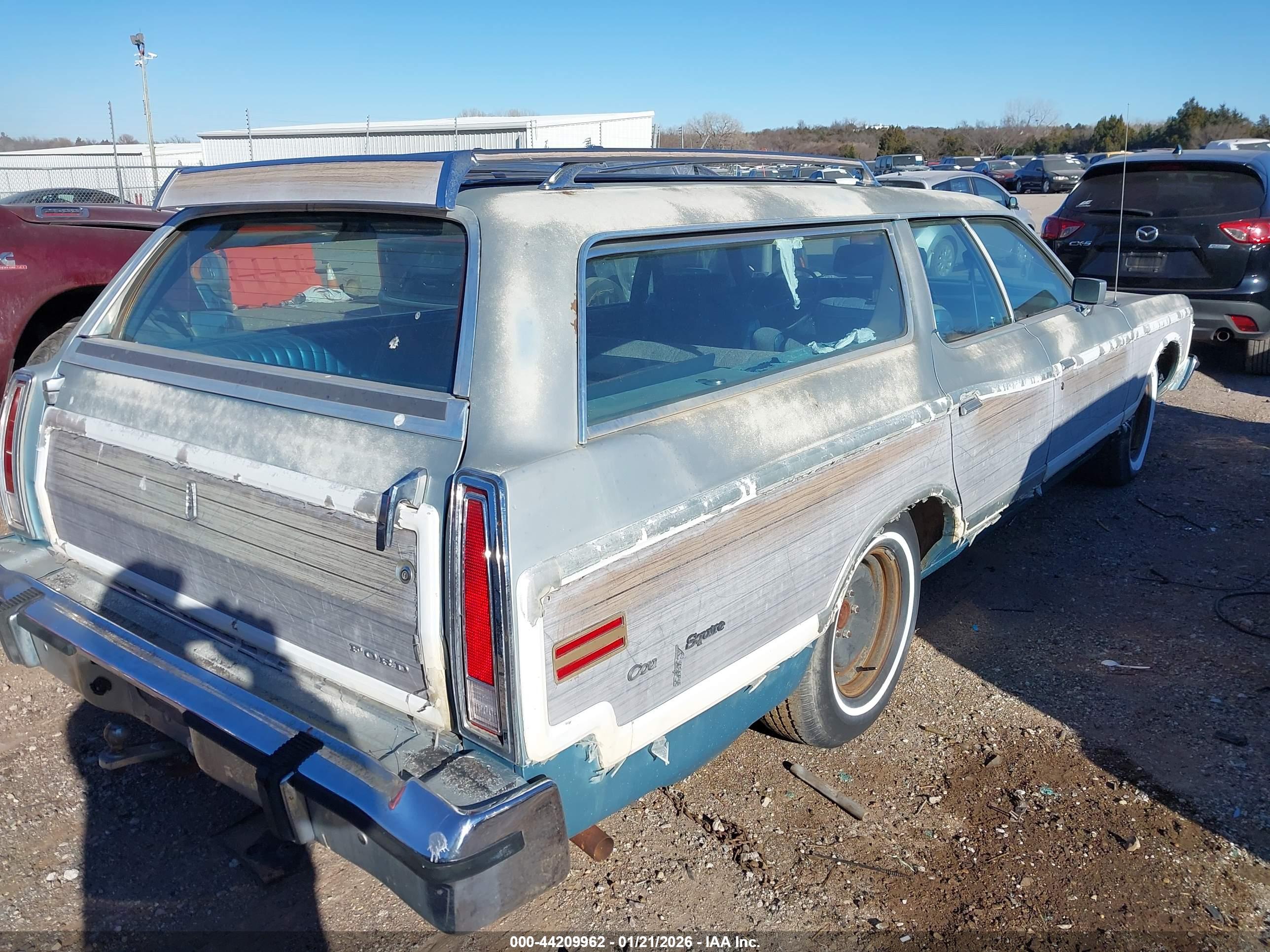 FORD LTD image 4