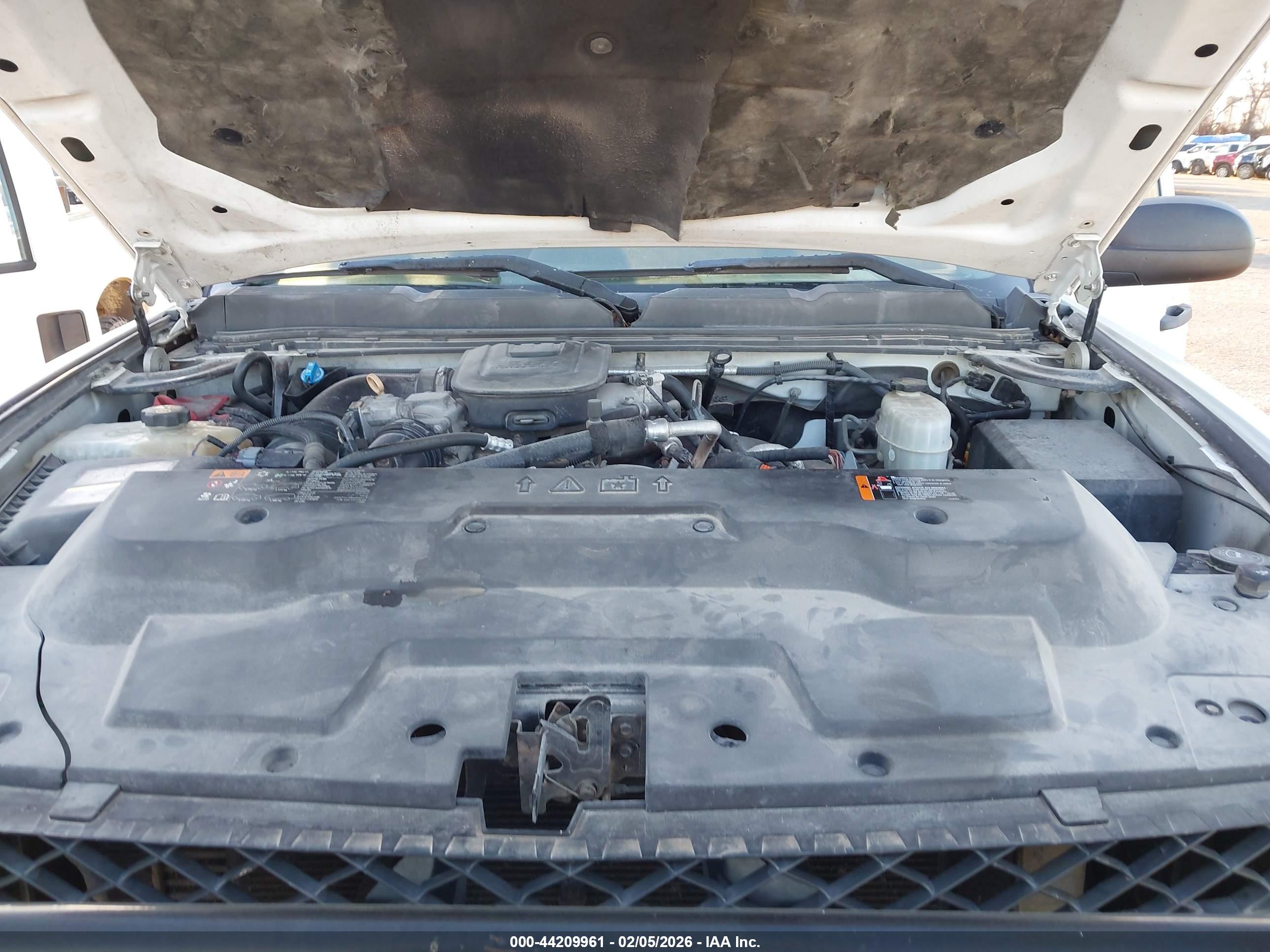 CHEVROLET SILVERADO image 10