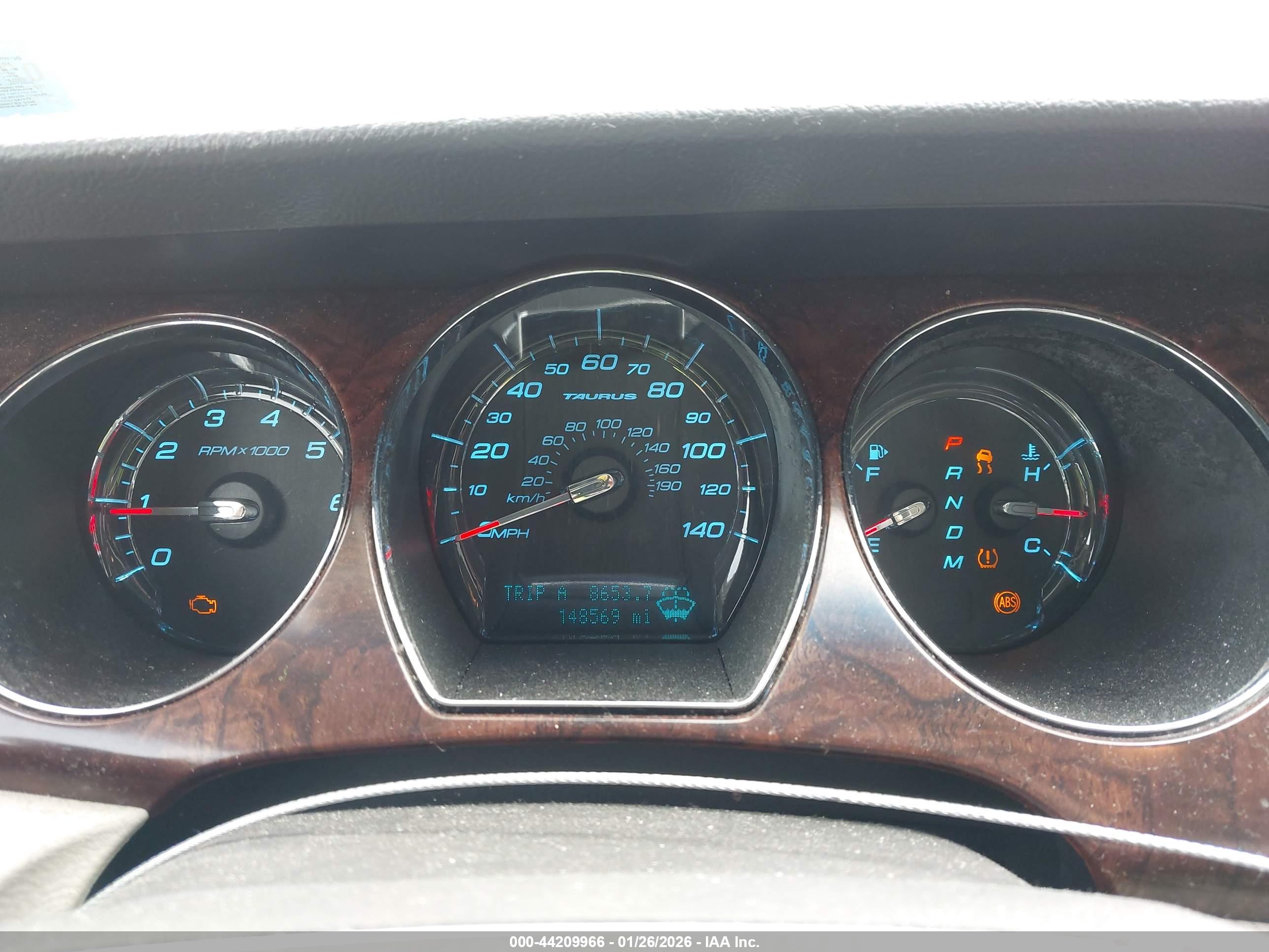 FORD TAURUS image 7