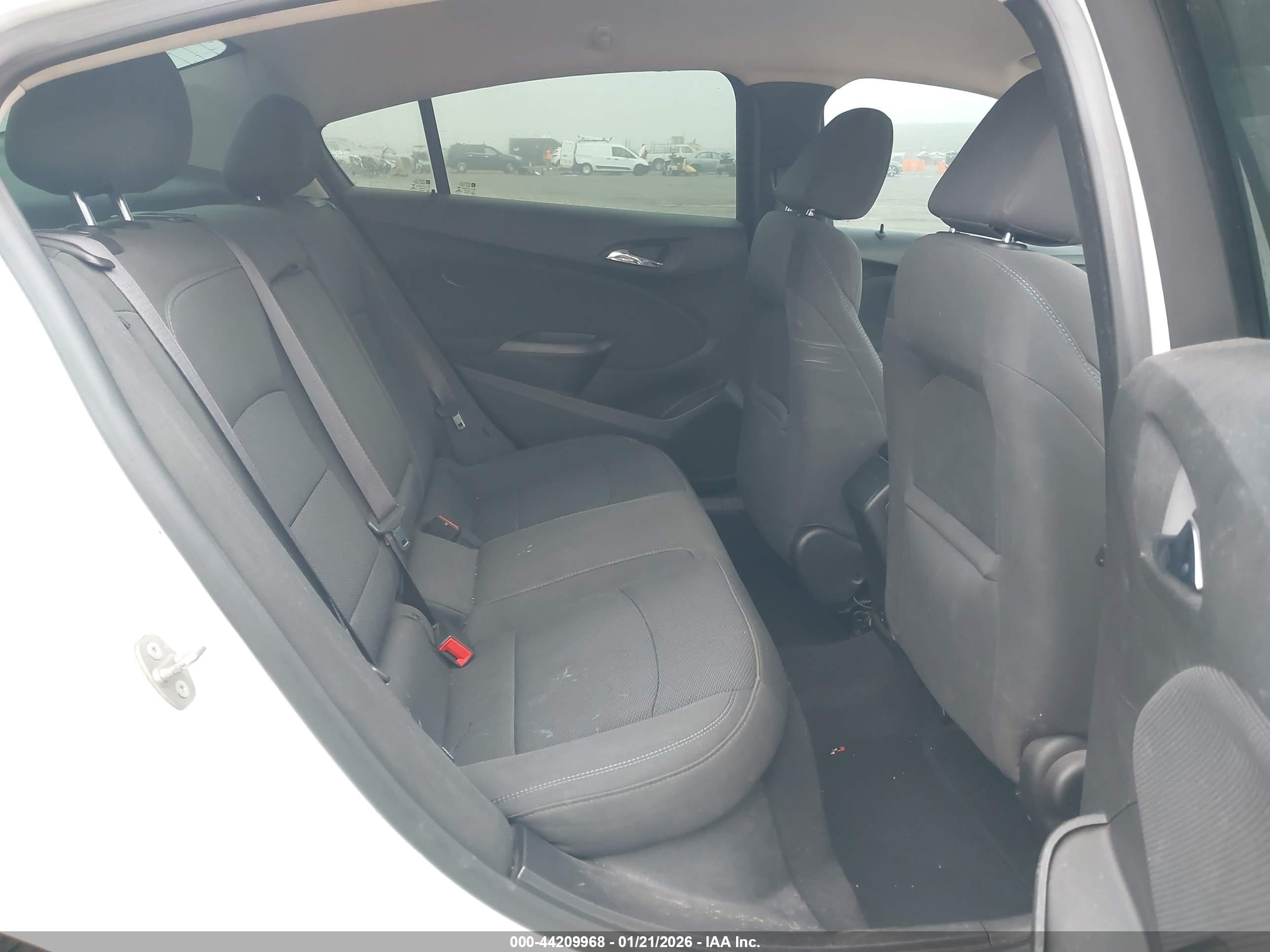 CHEVROLET CRUZE image 8