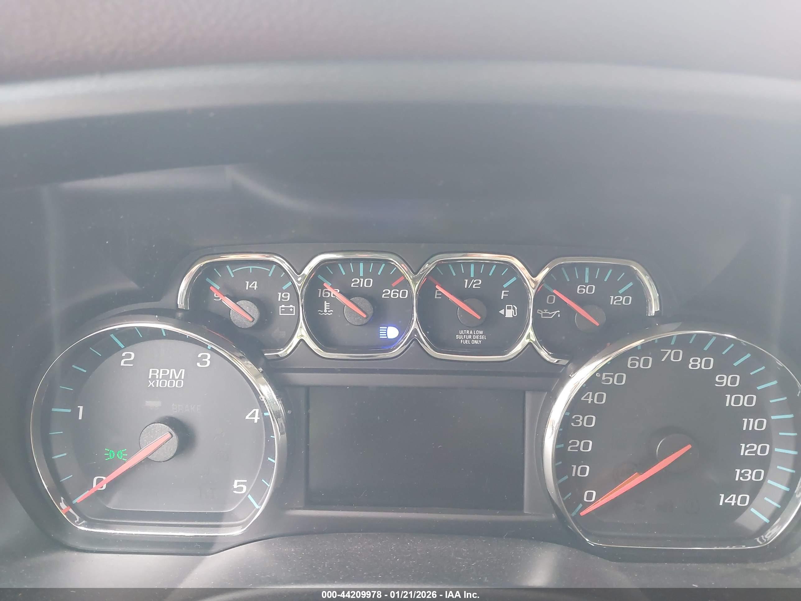 CHEVROLET SILVERADO image 7