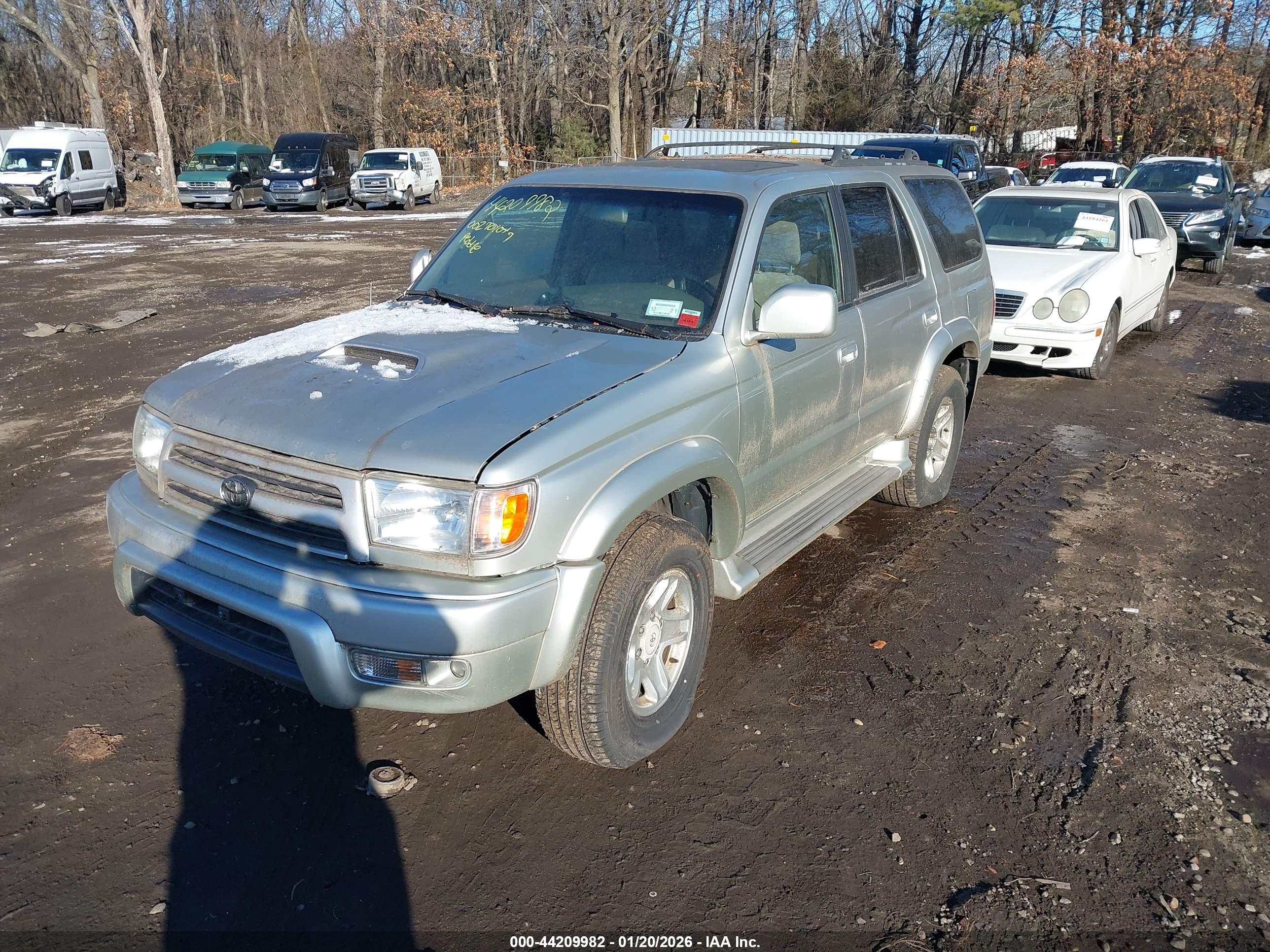 TOYOTA 4RUNNER image 2