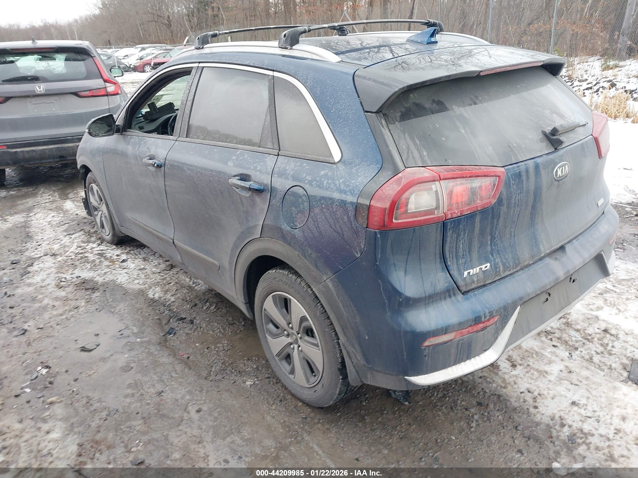 KIA NIRO image 3