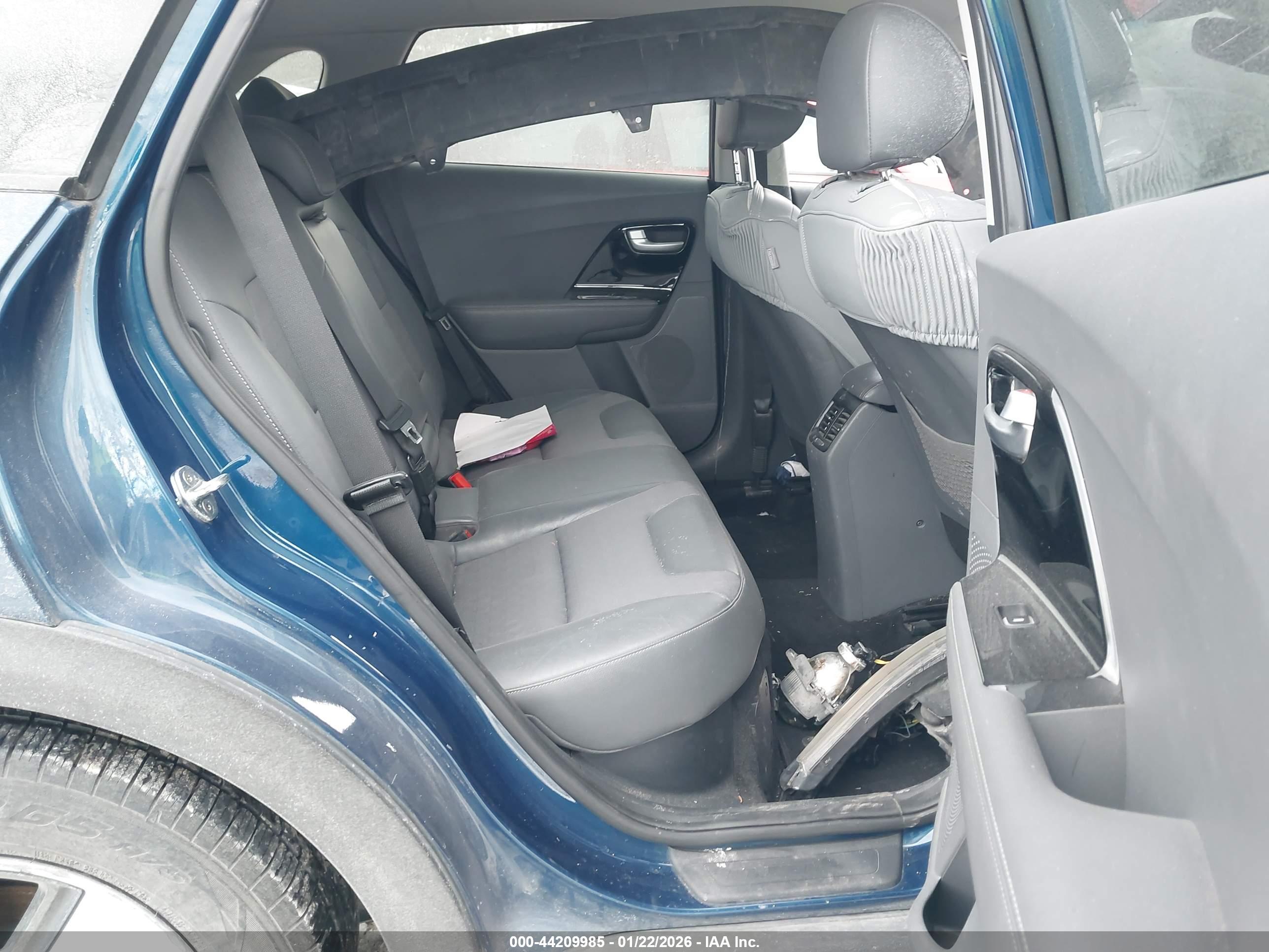 KIA NIRO image 8