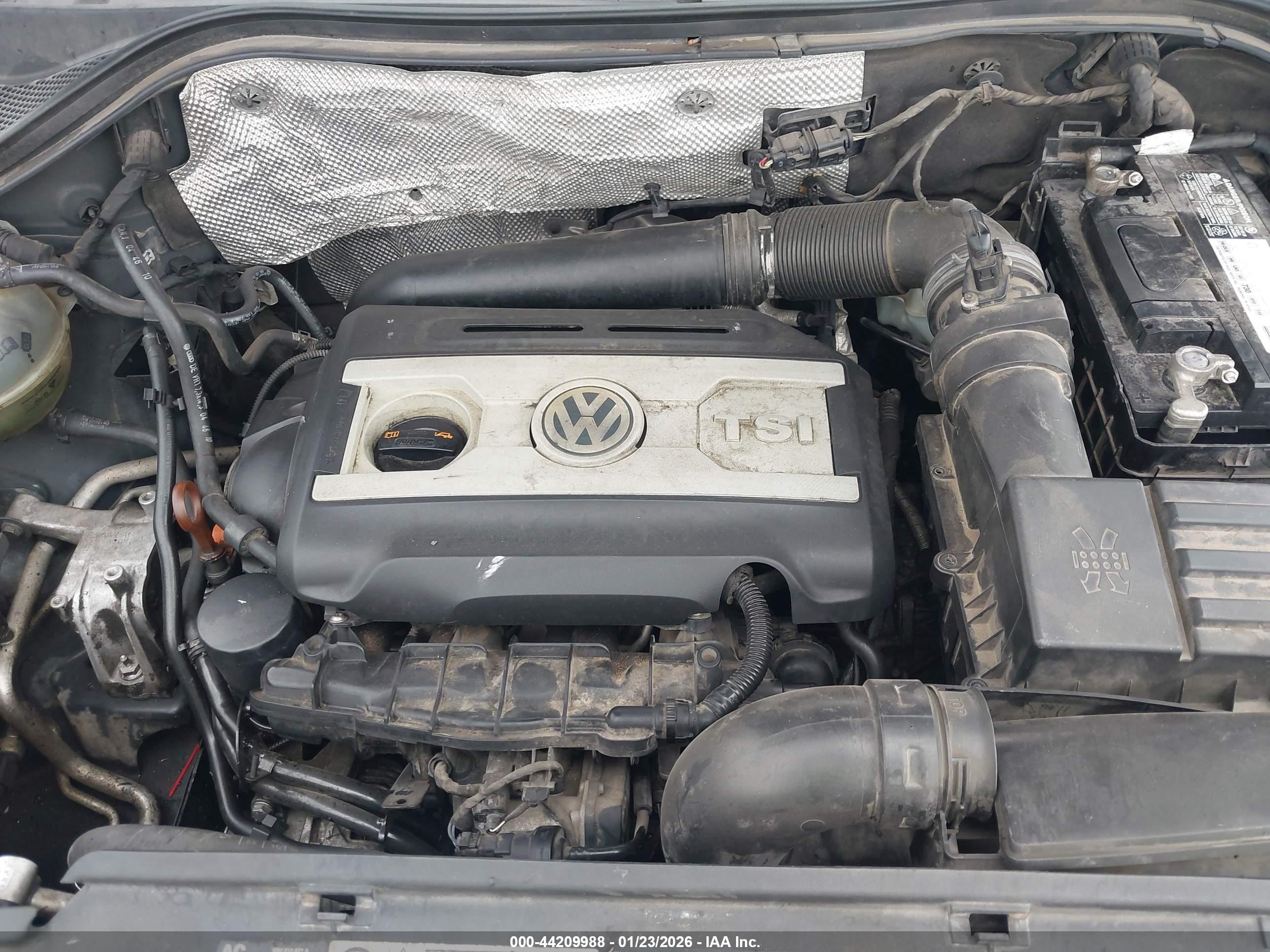 VOLKSWAGEN TIGUAN image 10