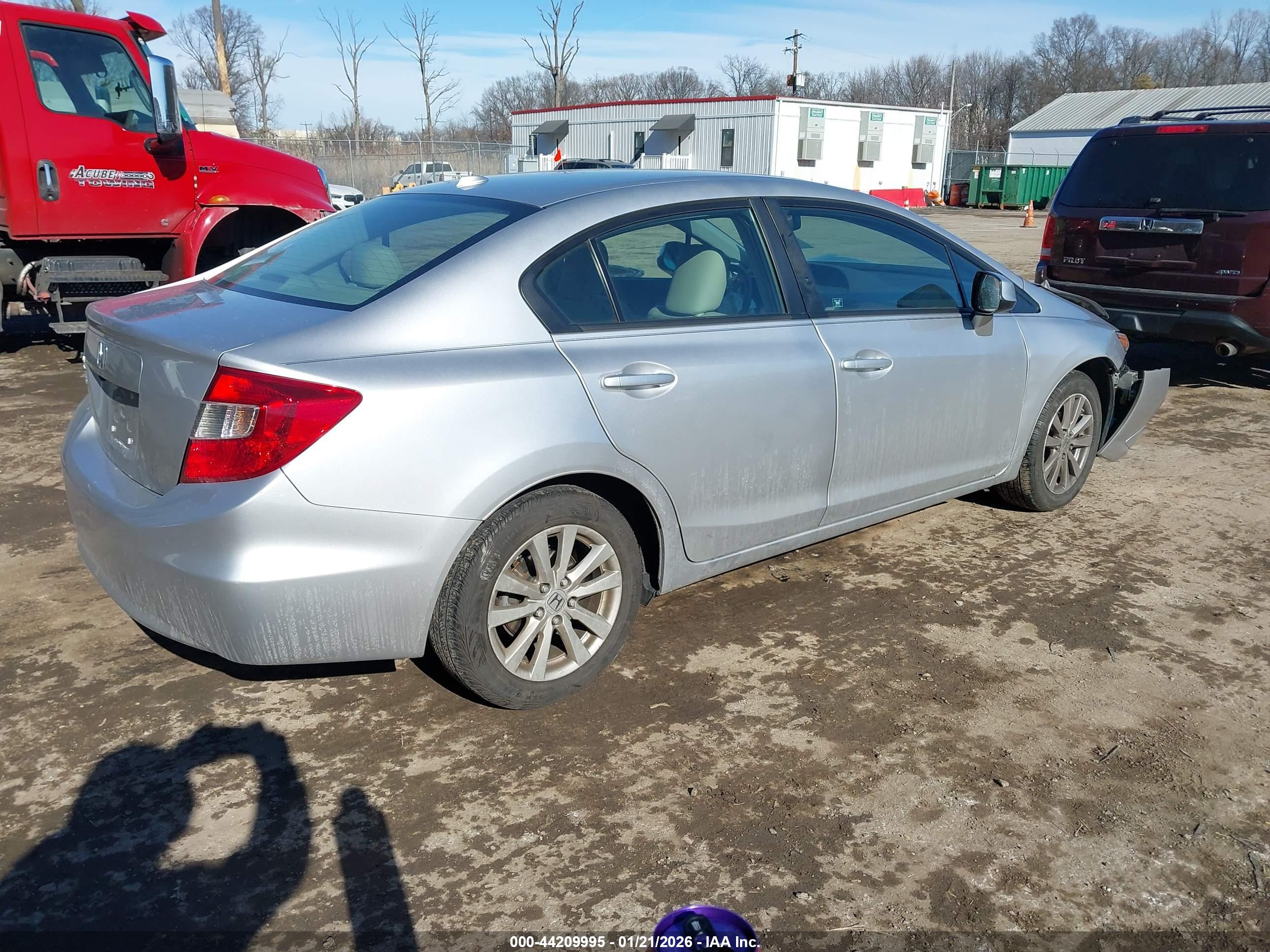 HONDA CIVIC image 4