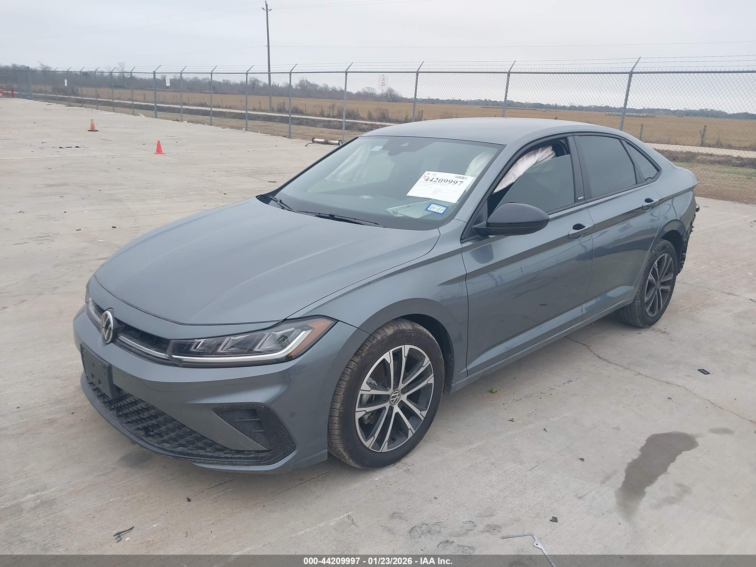 VOLKSWAGEN JETTA image 2