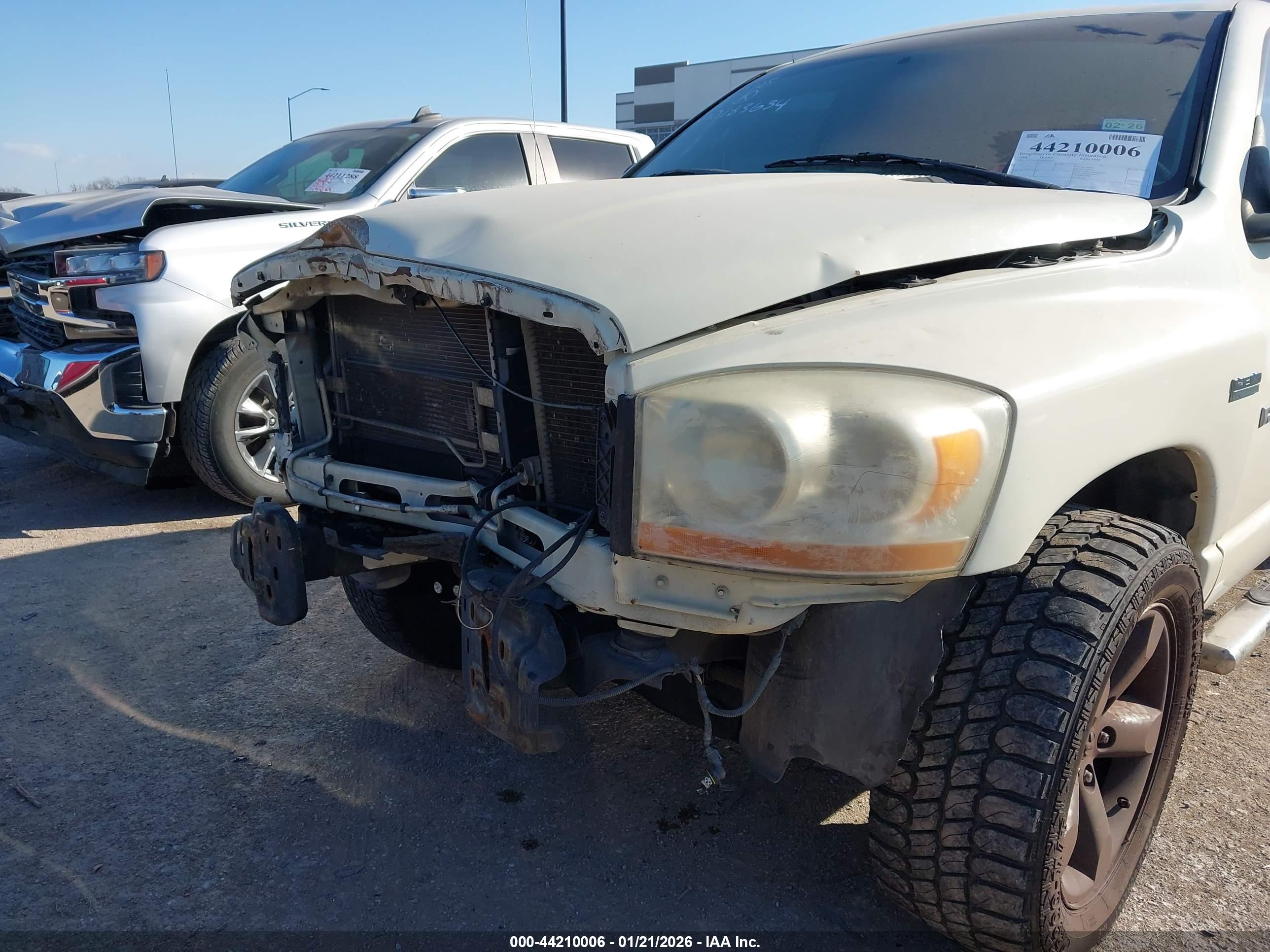 DODGE RAM image 6