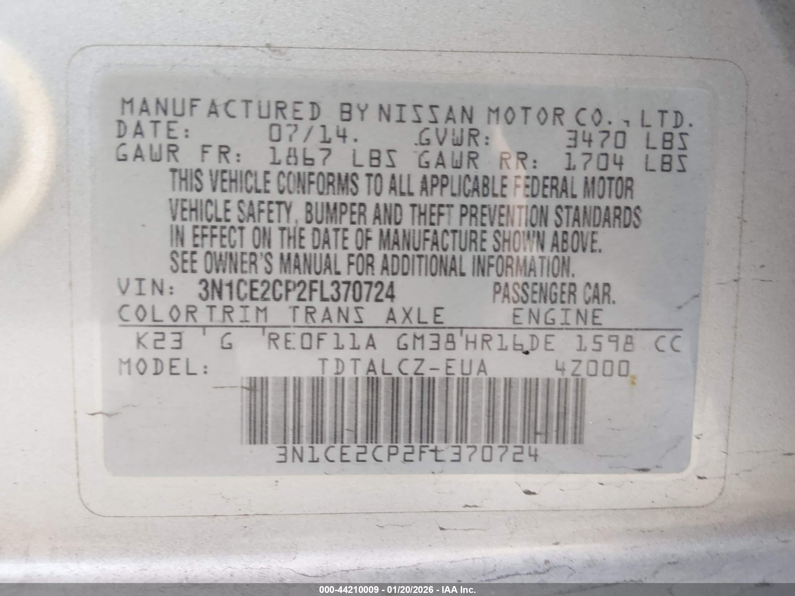 NISSAN VERSA image 9