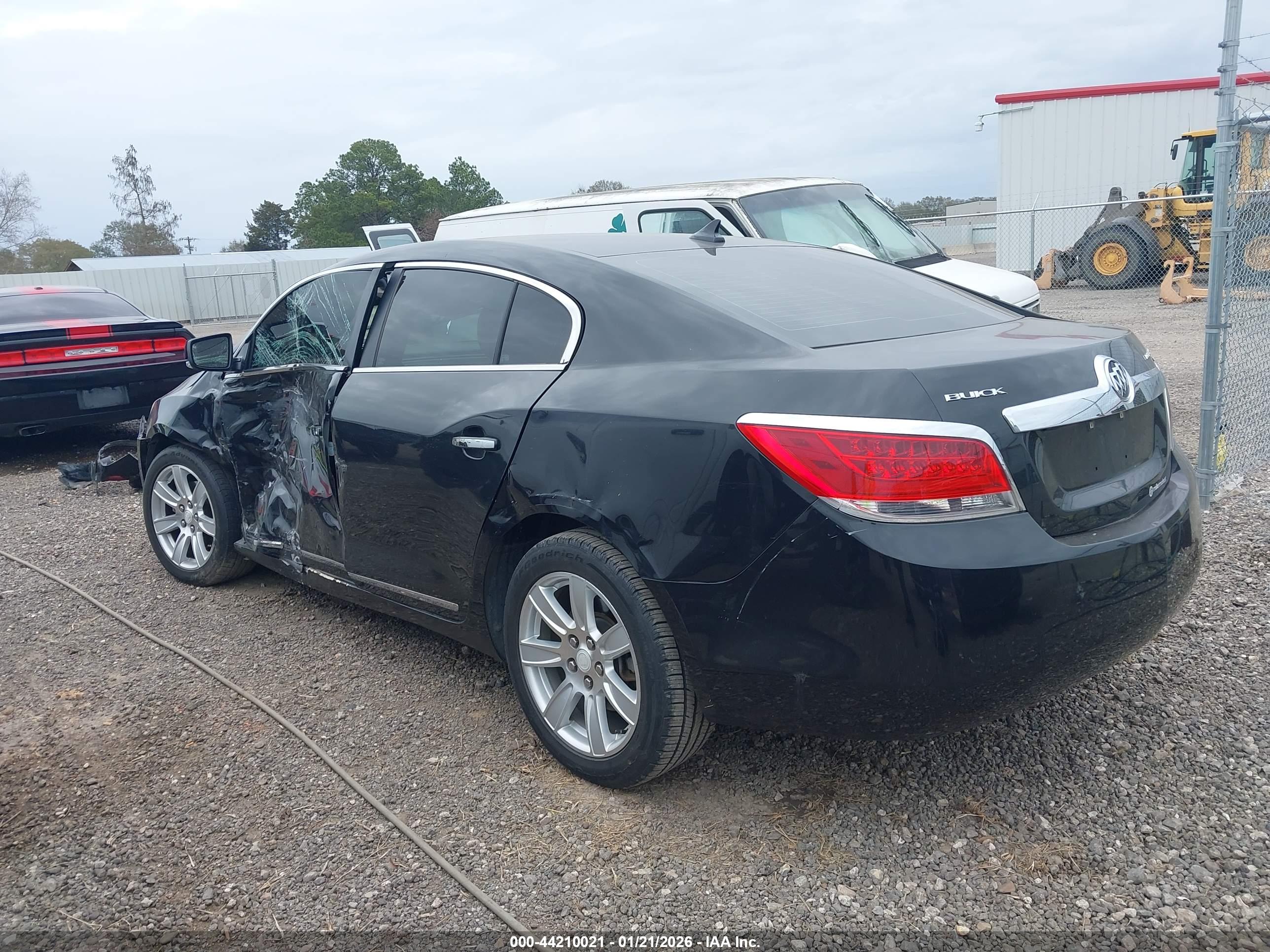 BUICK LACROSSE image 3