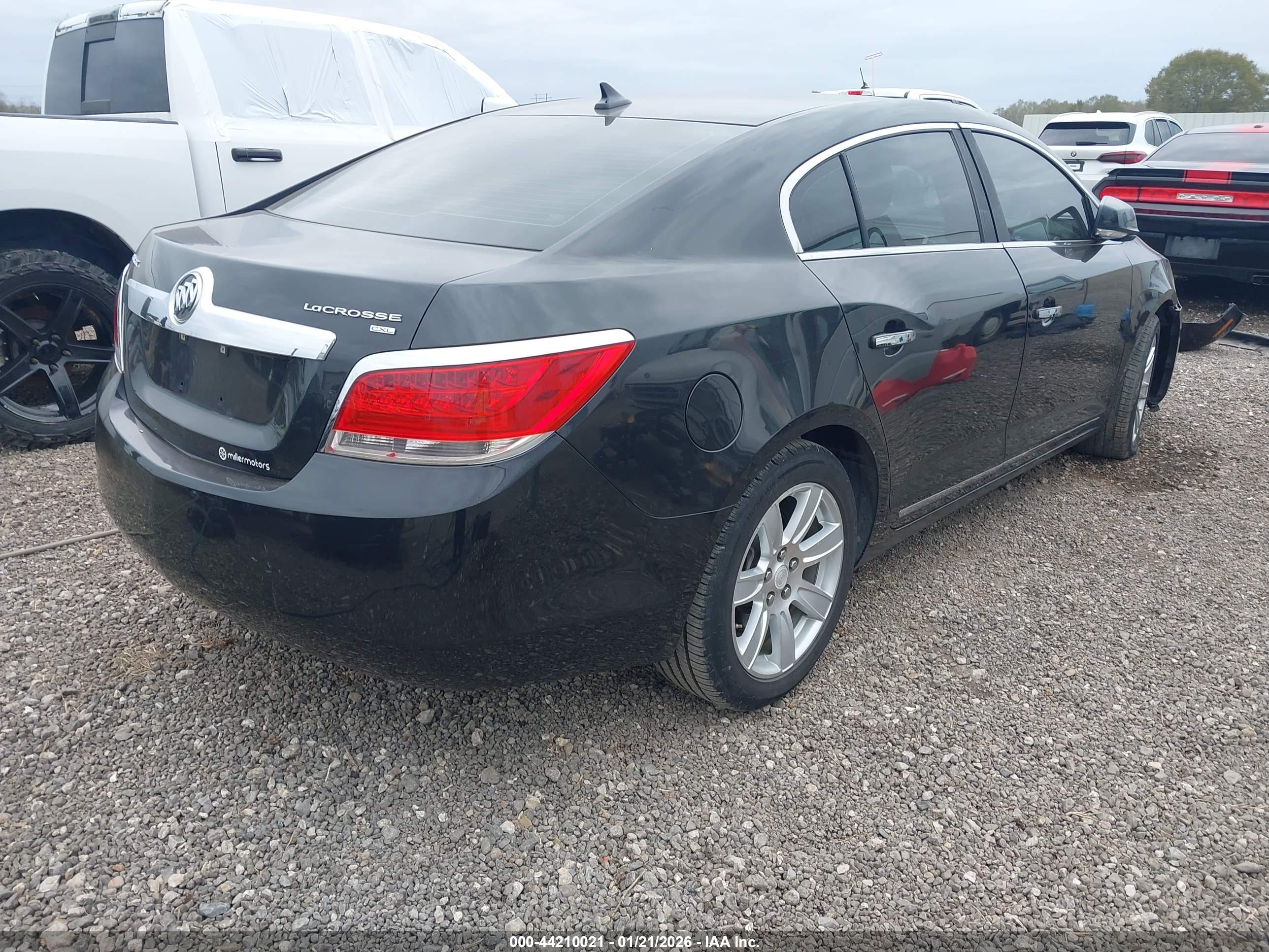 BUICK LACROSSE image 4