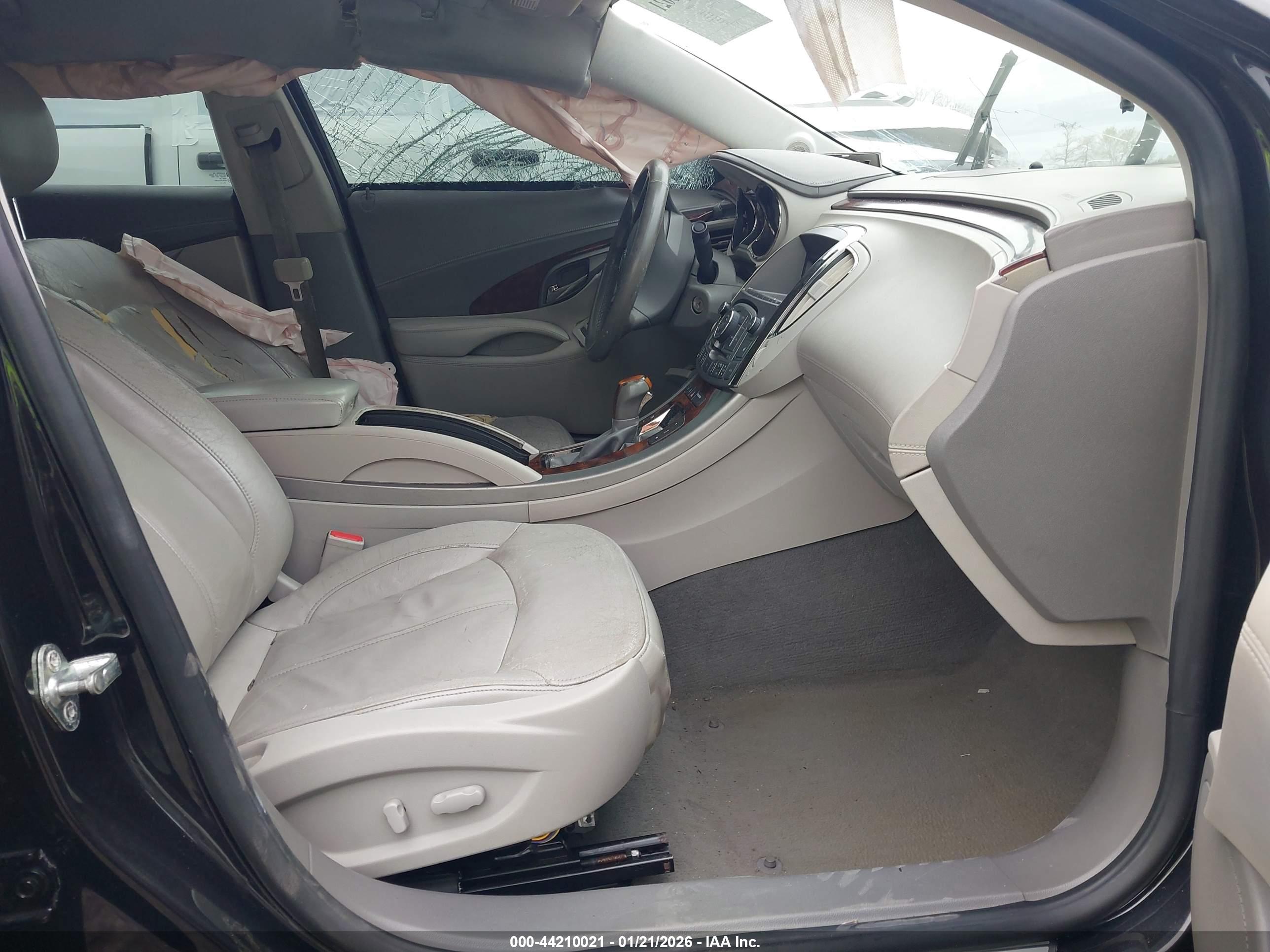 BUICK LACROSSE image 5