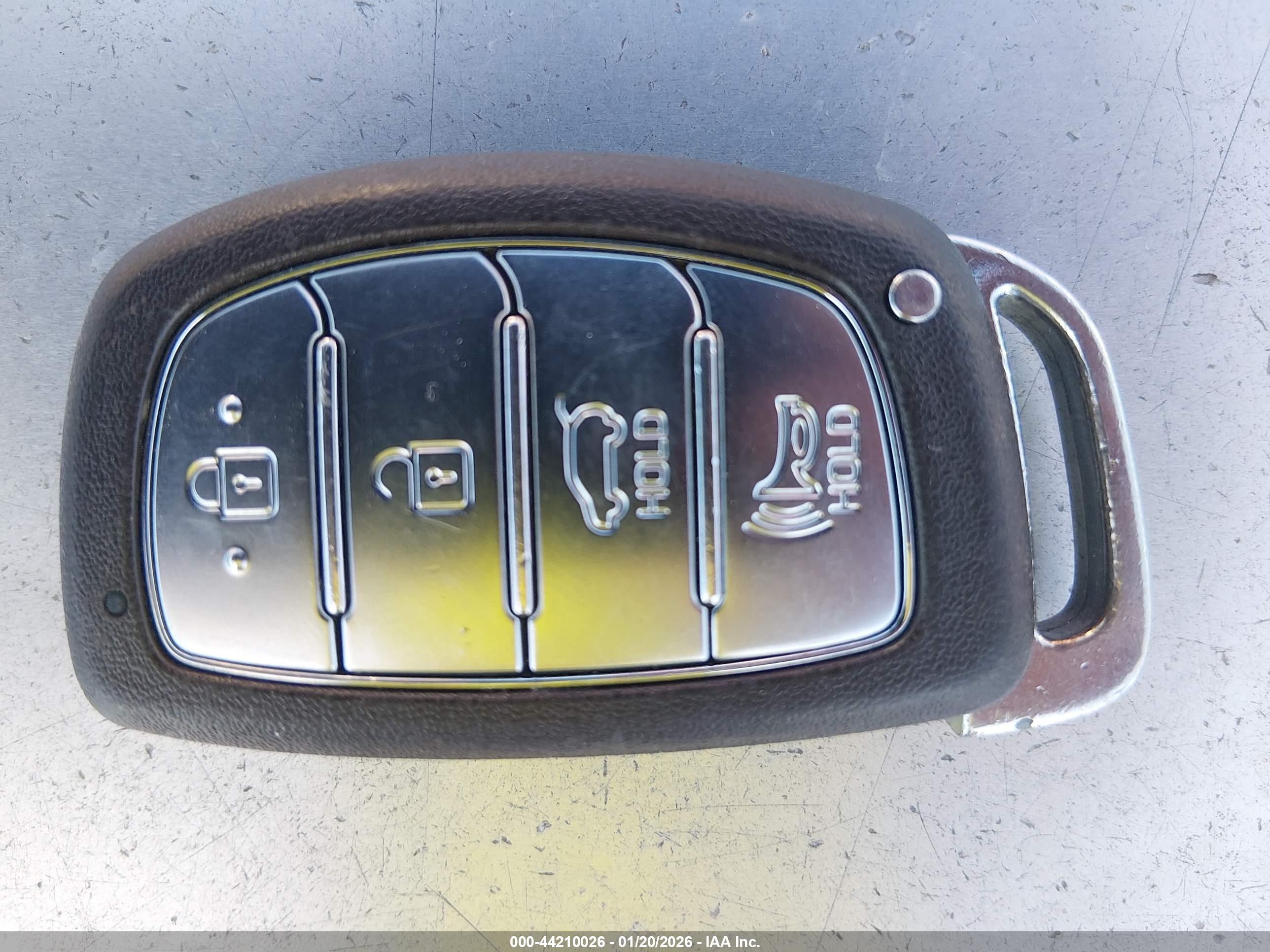 HYUNDAI TUCSON image 11