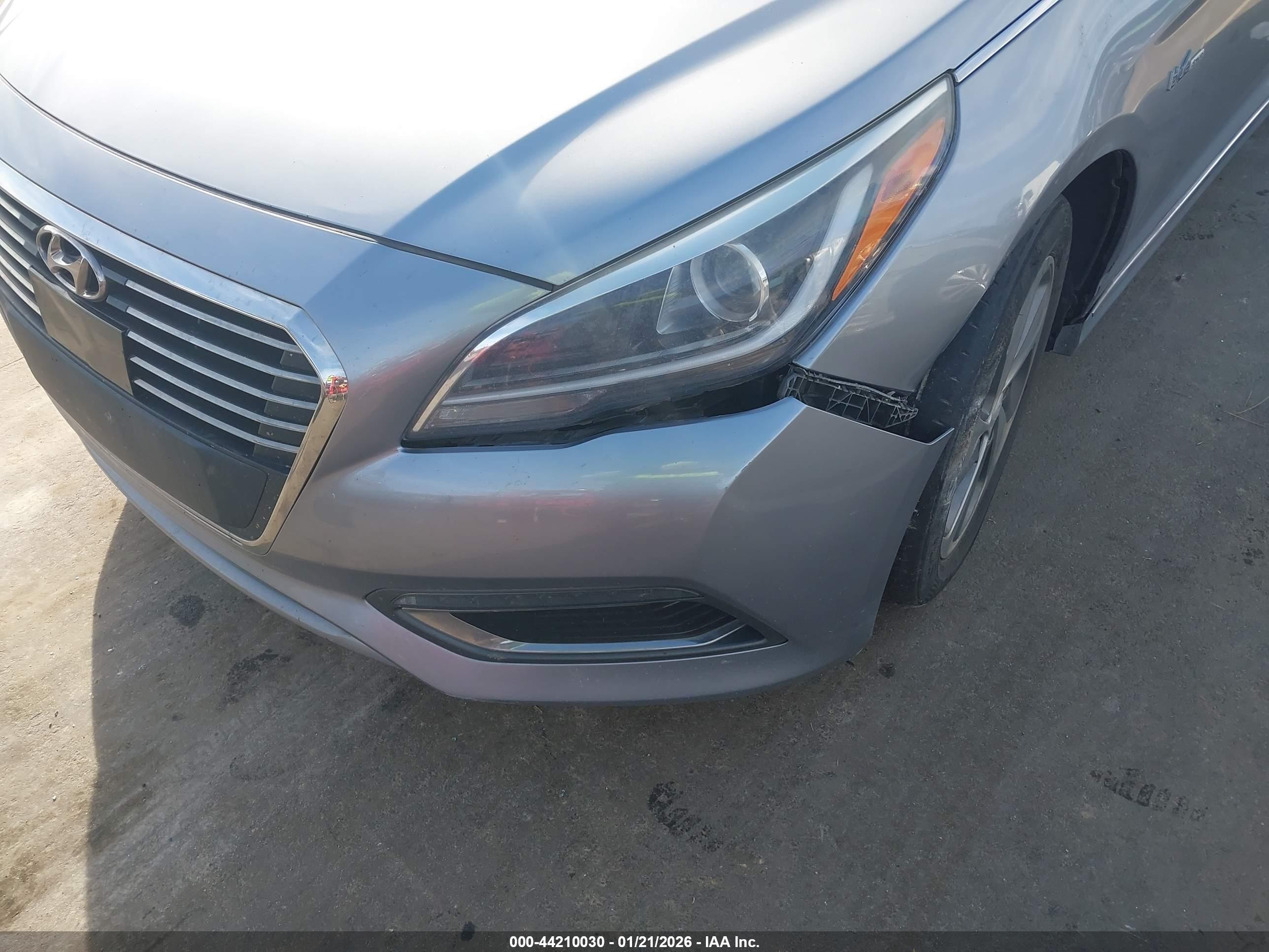 HYUNDAI SONATA image 6
