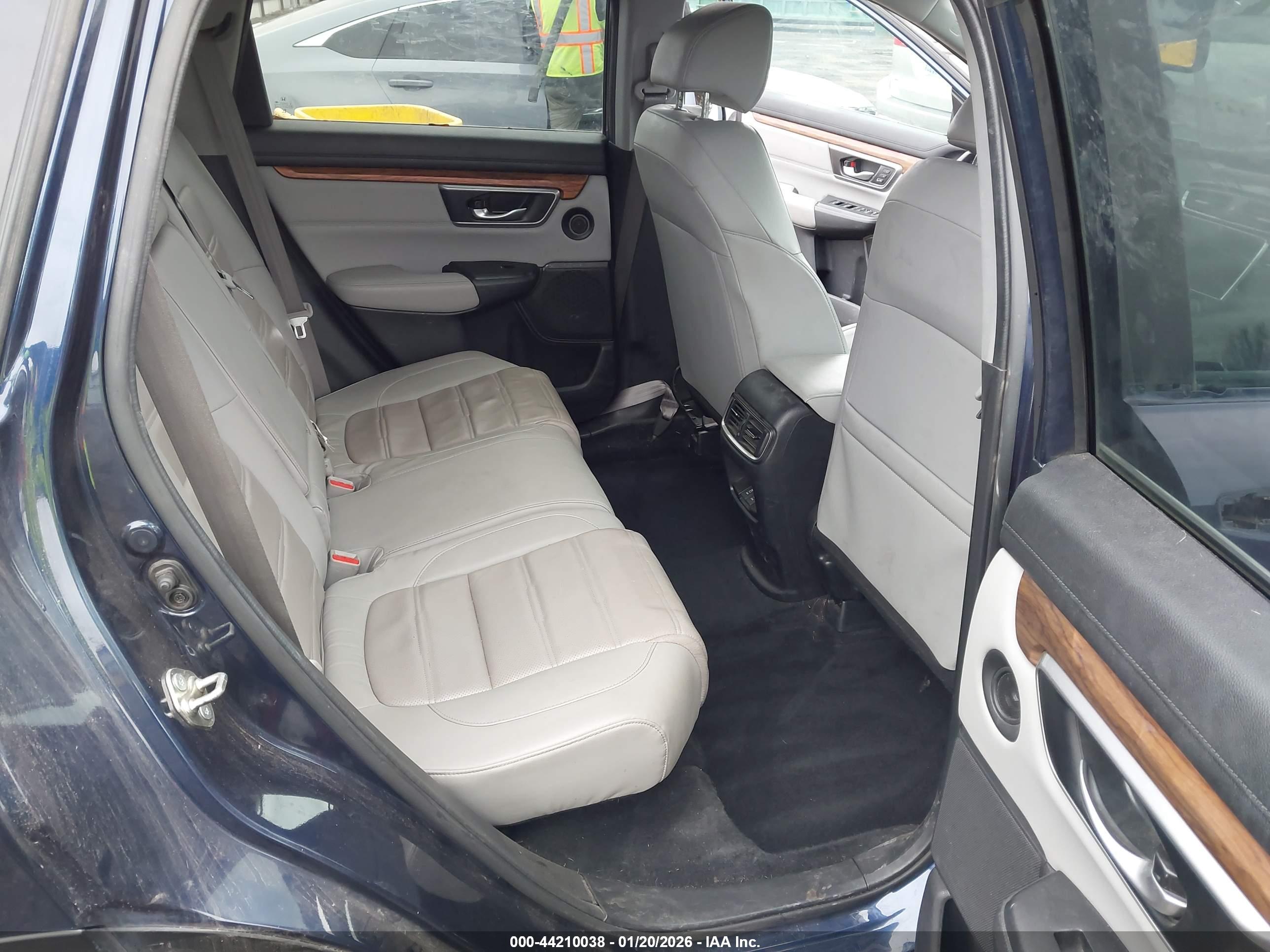 HONDA CR-V image 8