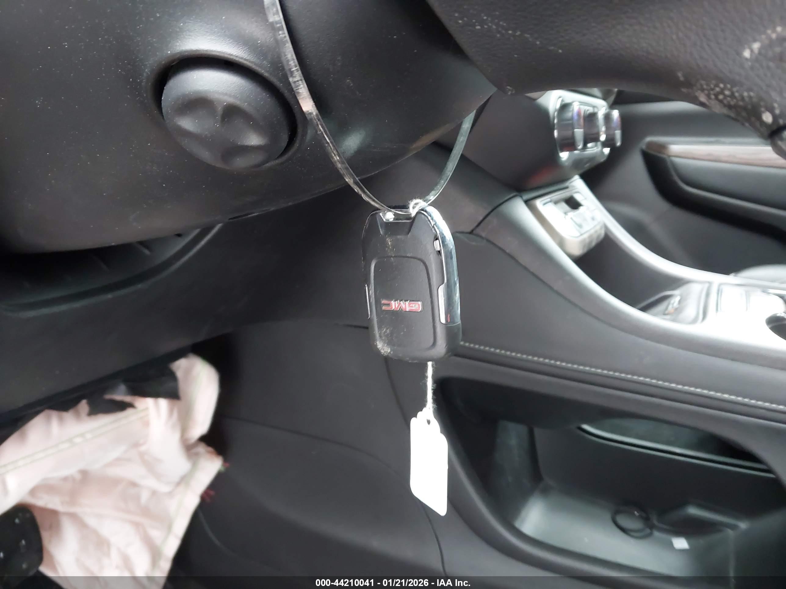 GMC ACADIA image 11