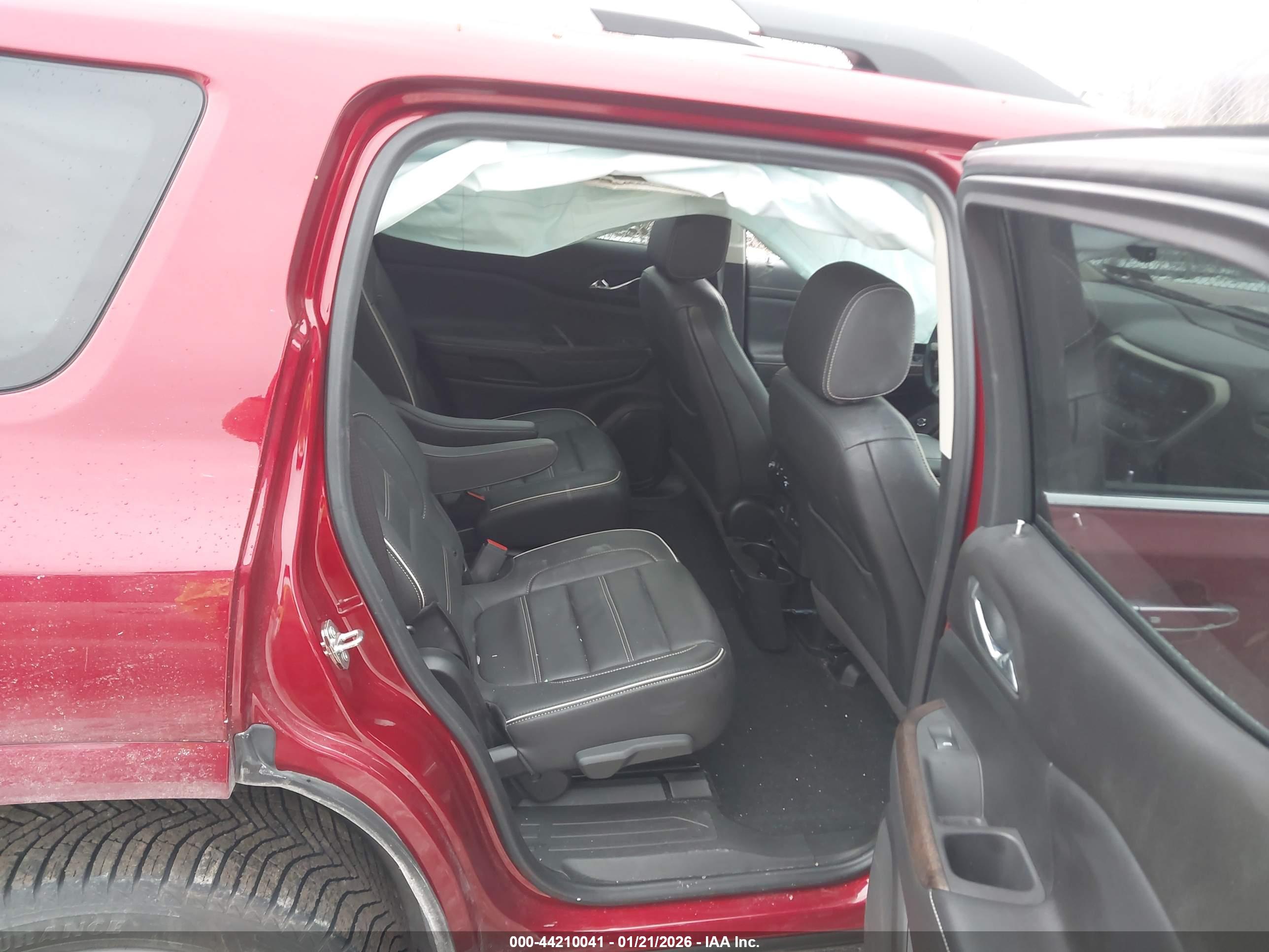 GMC ACADIA image 8