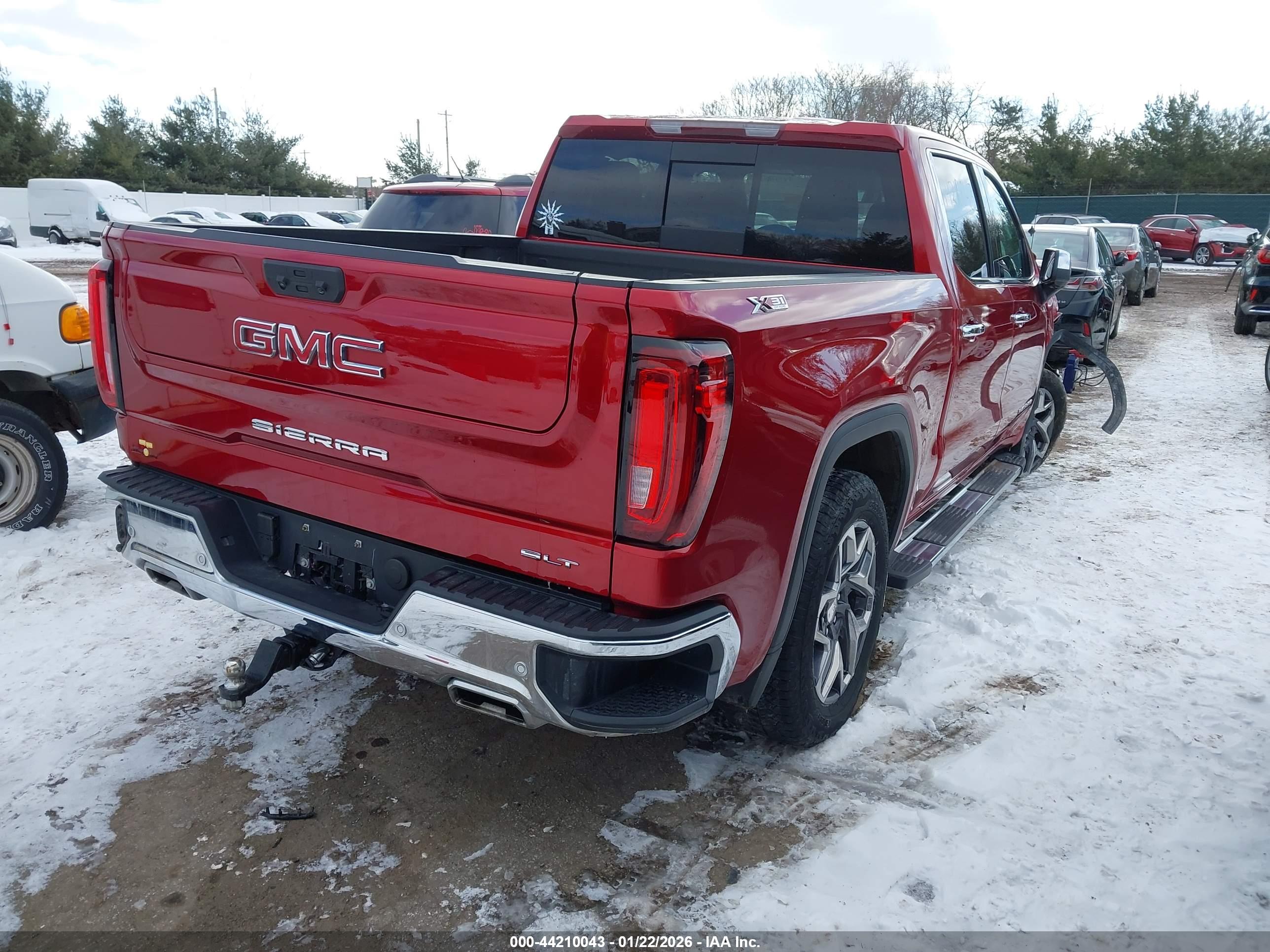 GMC SIERRA image 4