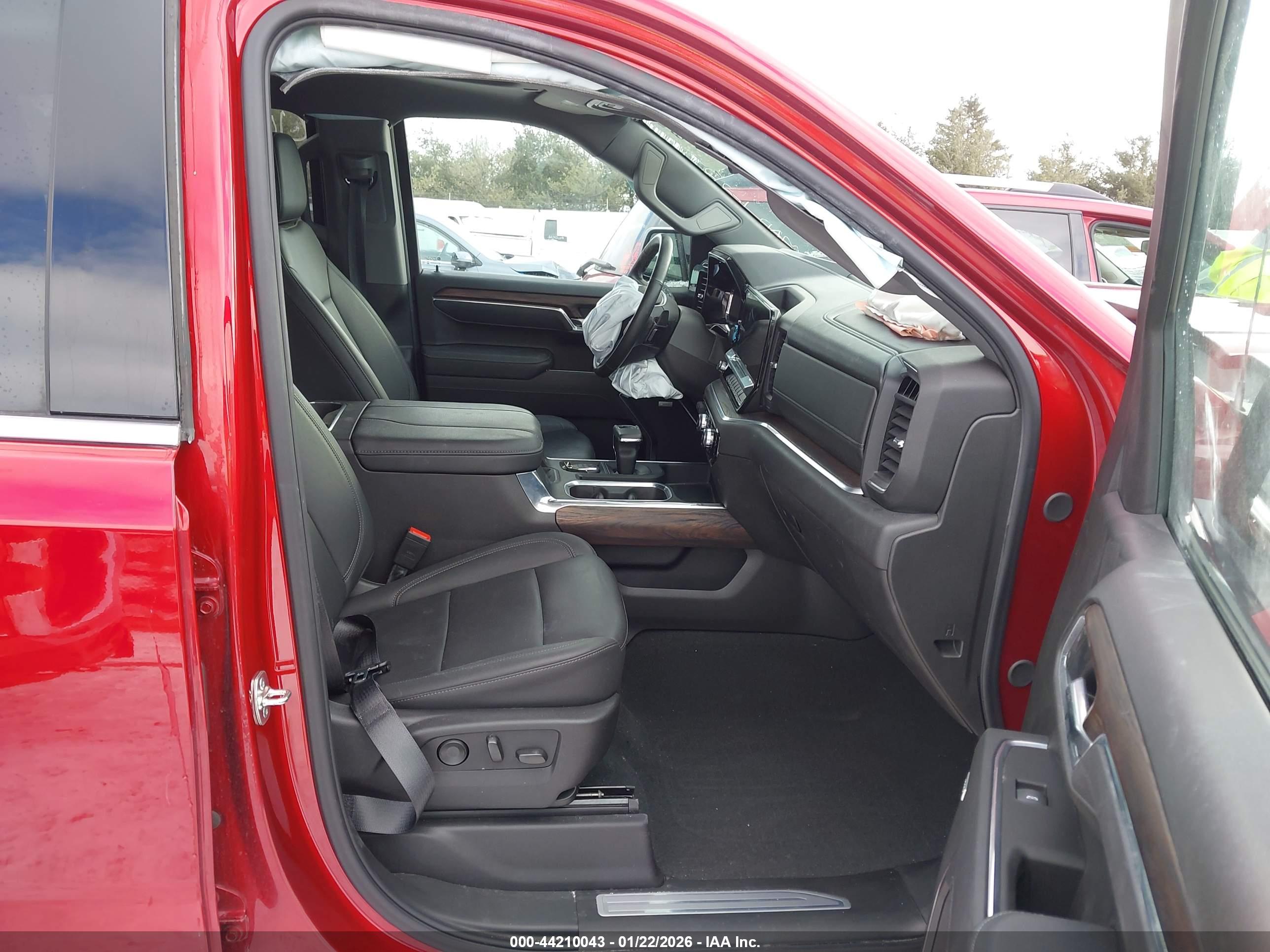 GMC SIERRA image 5