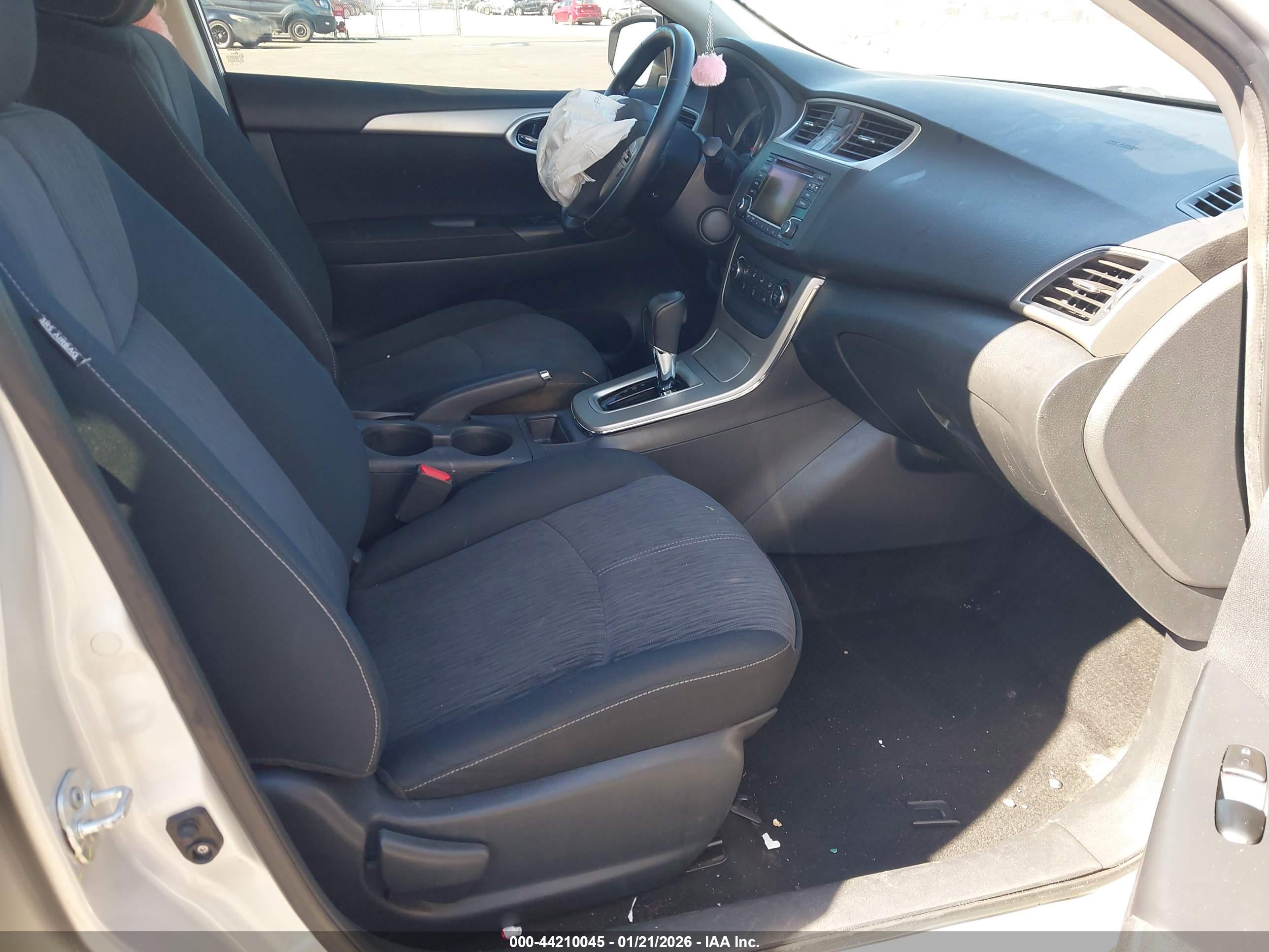 NISSAN SENTRA image 5