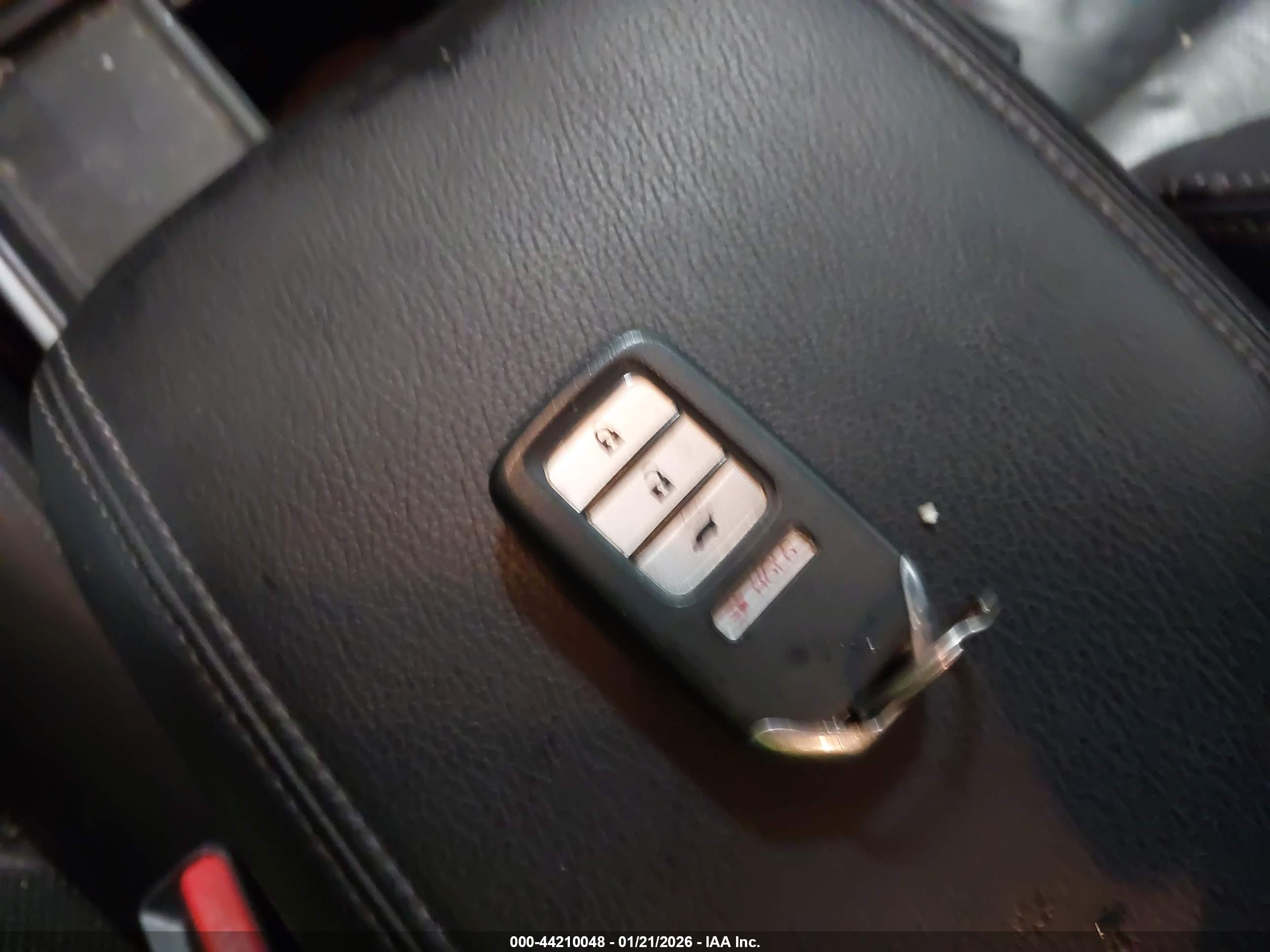 HONDA CR-V image 11