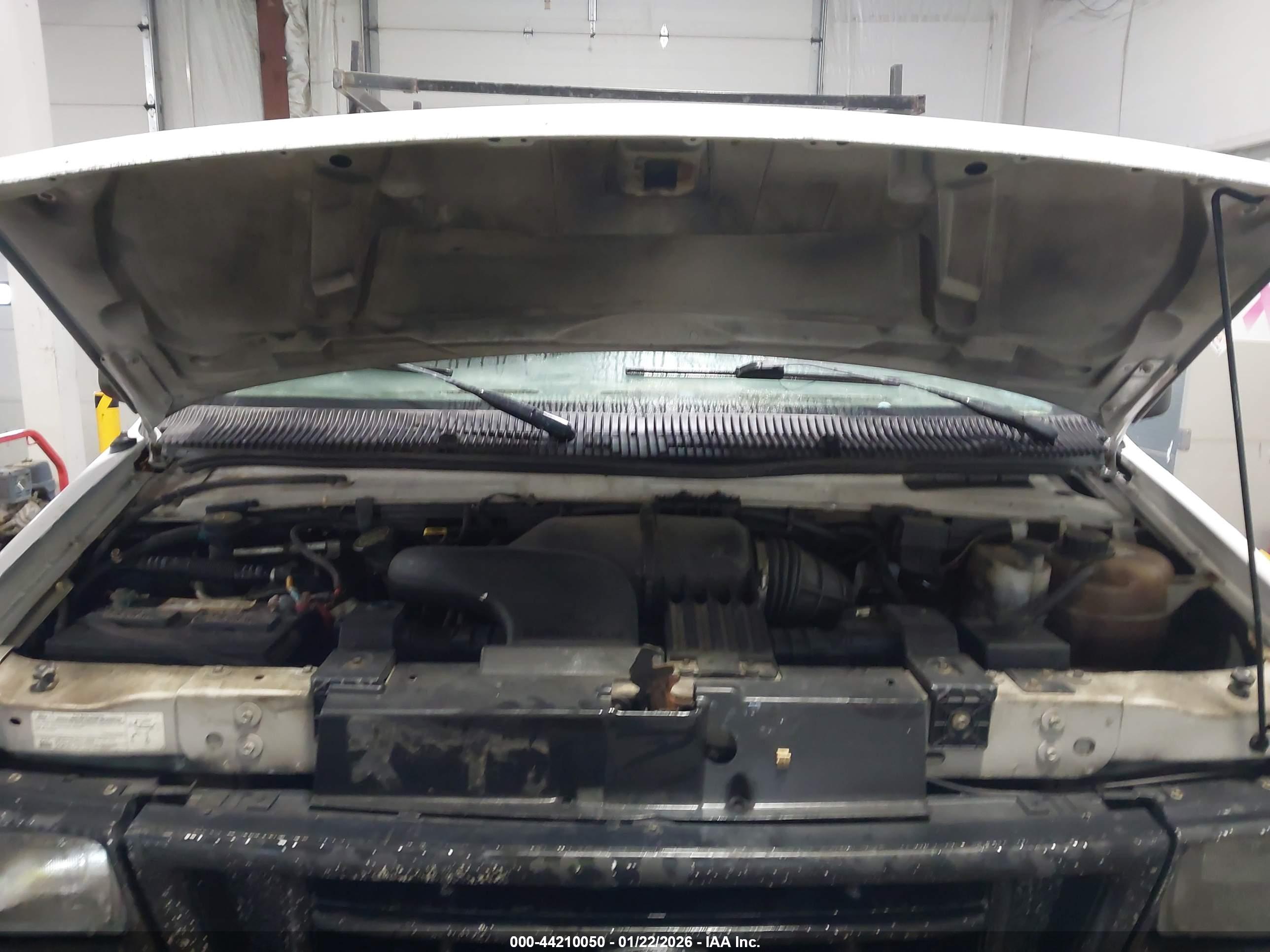 FORD E-350 image 10