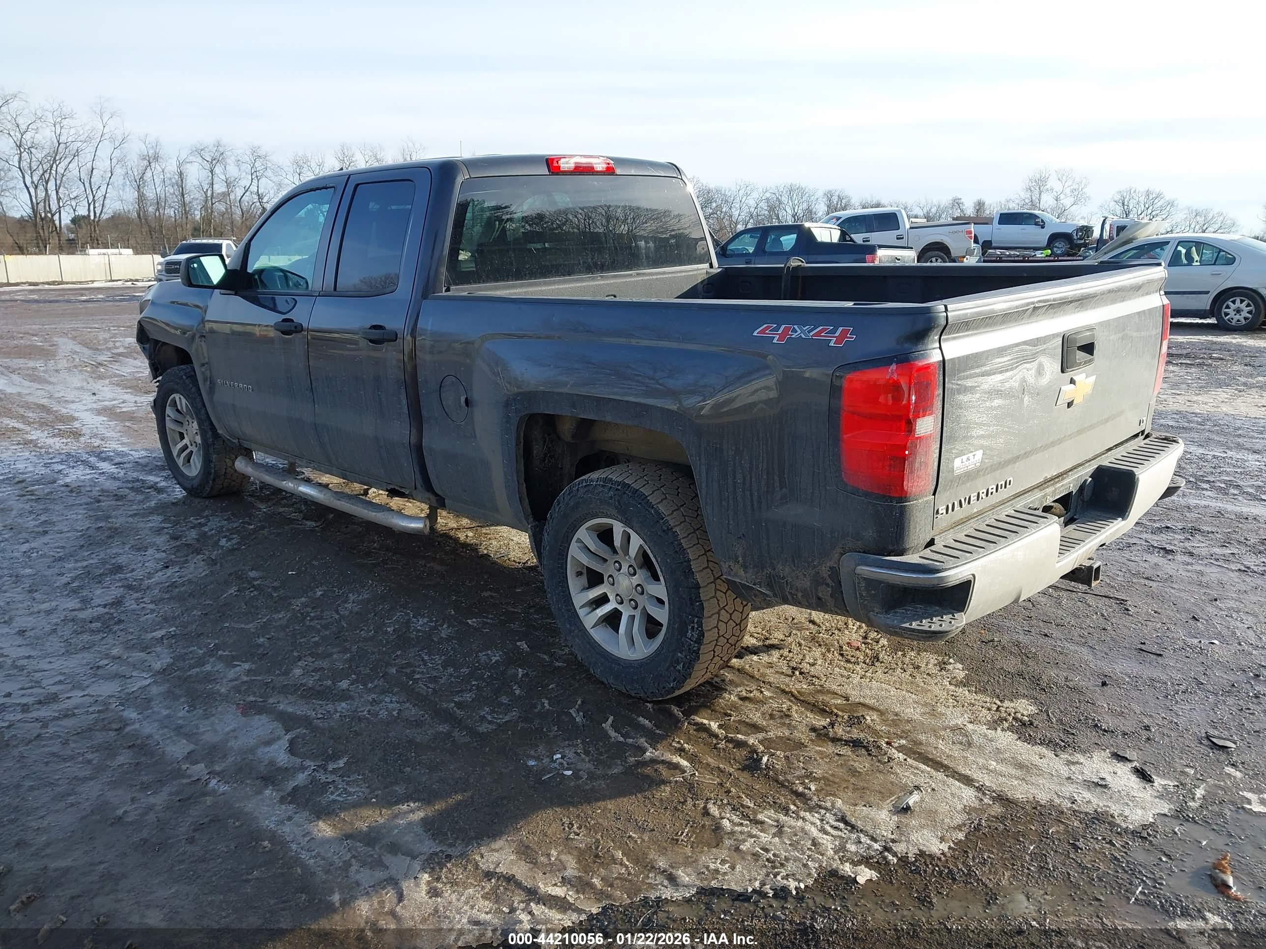 CHEVROLET SILVERADO image 3