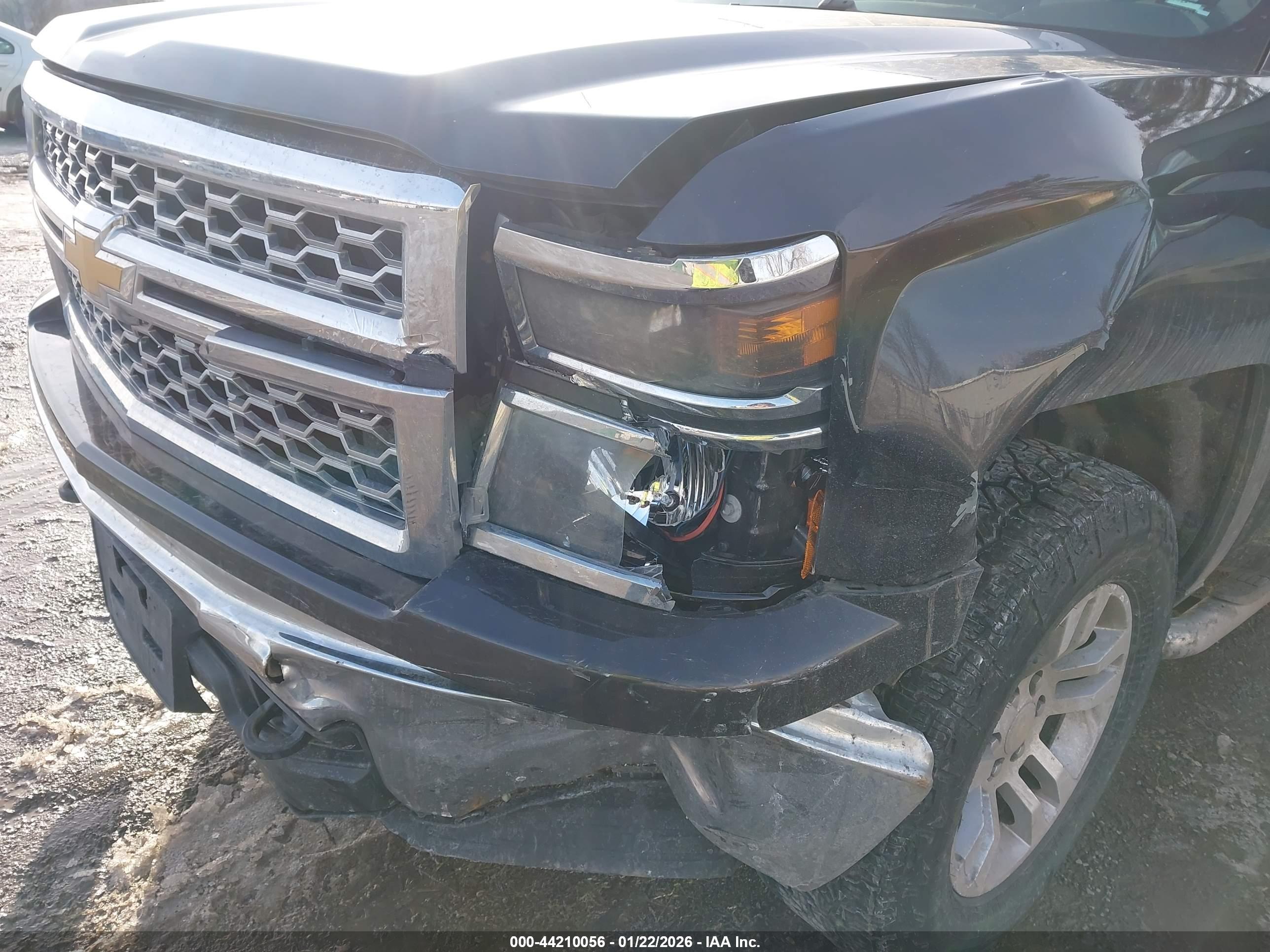 CHEVROLET SILVERADO image 6