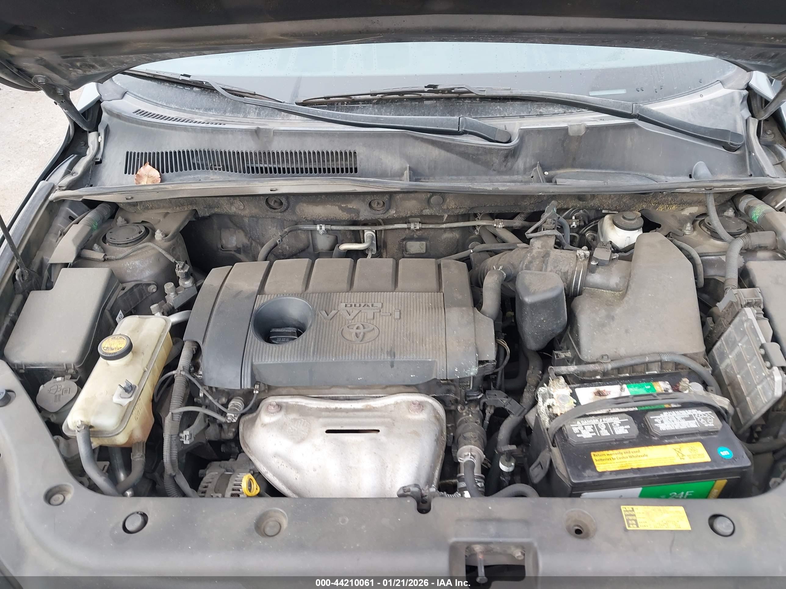 TOYOTA RAV4 image 10