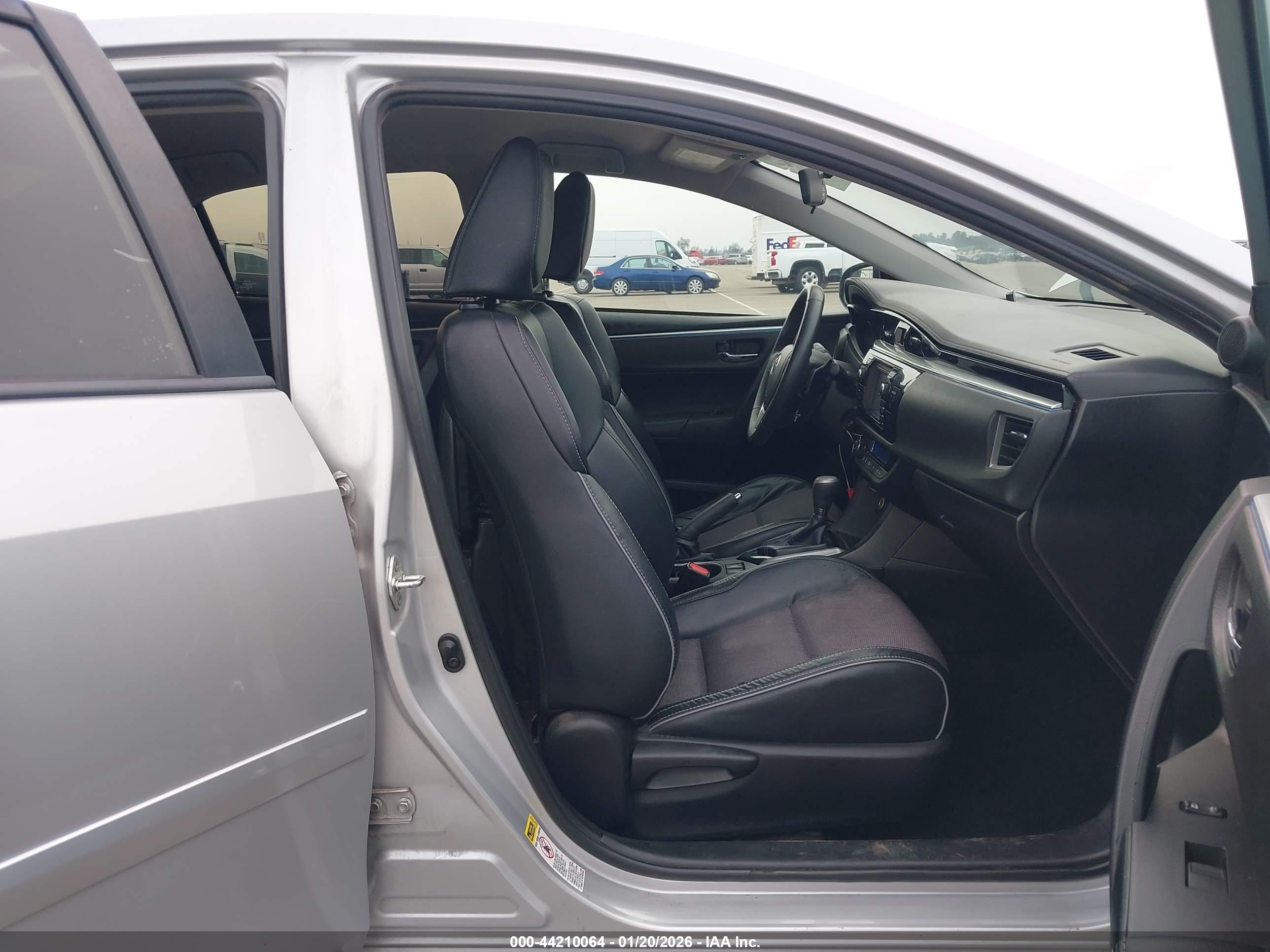 TOYOTA COROLLA image 5