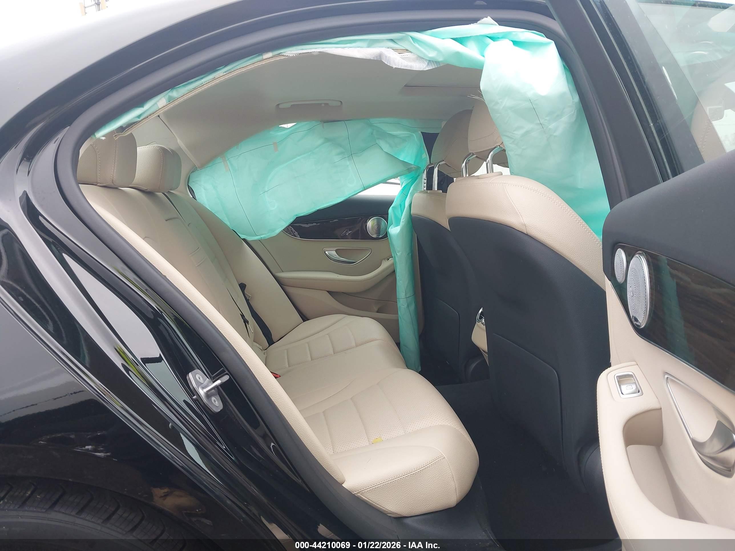 MERCEDES-BENZ C image 8