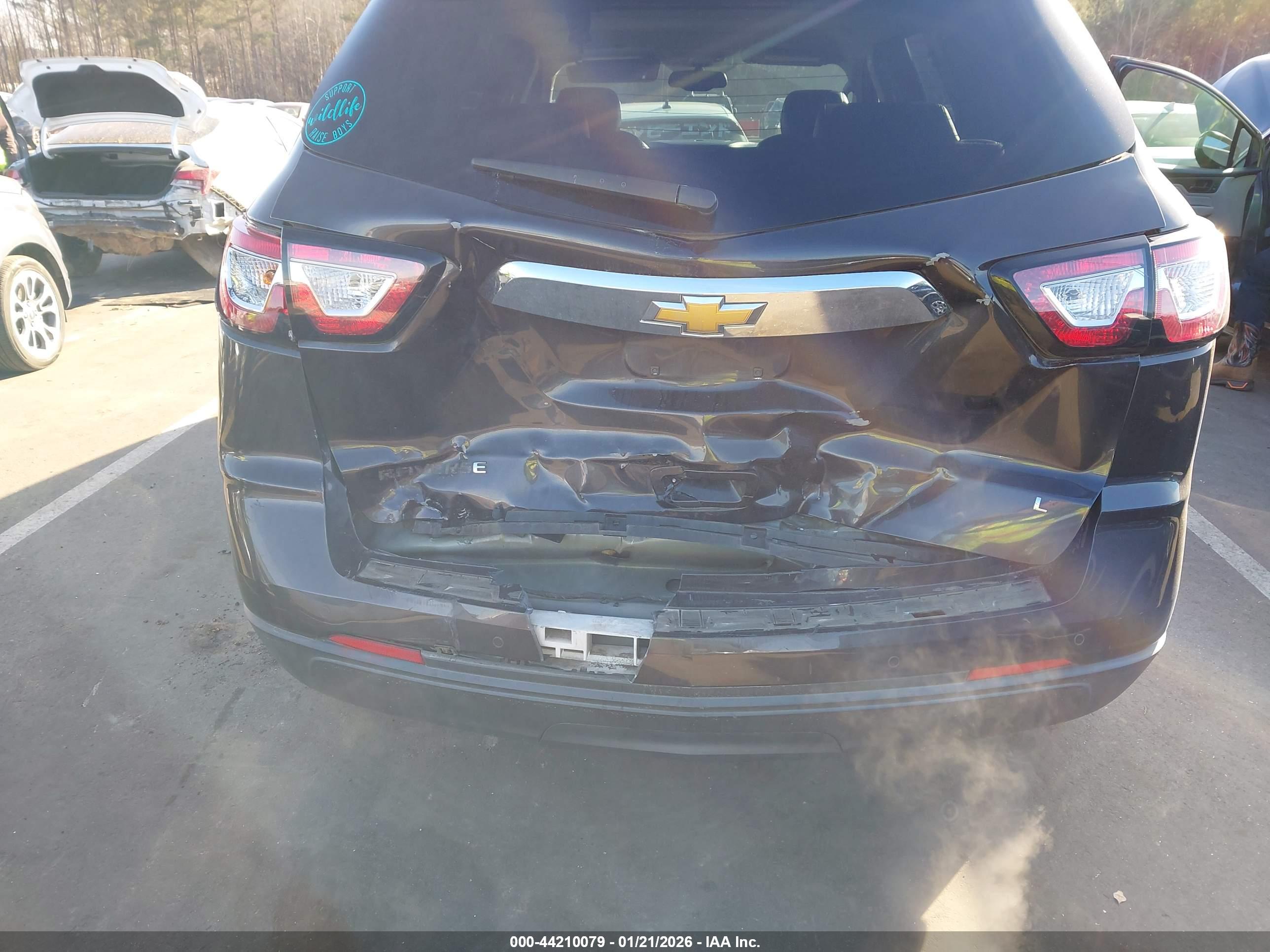 CHEVROLET TRAVERSE image 6