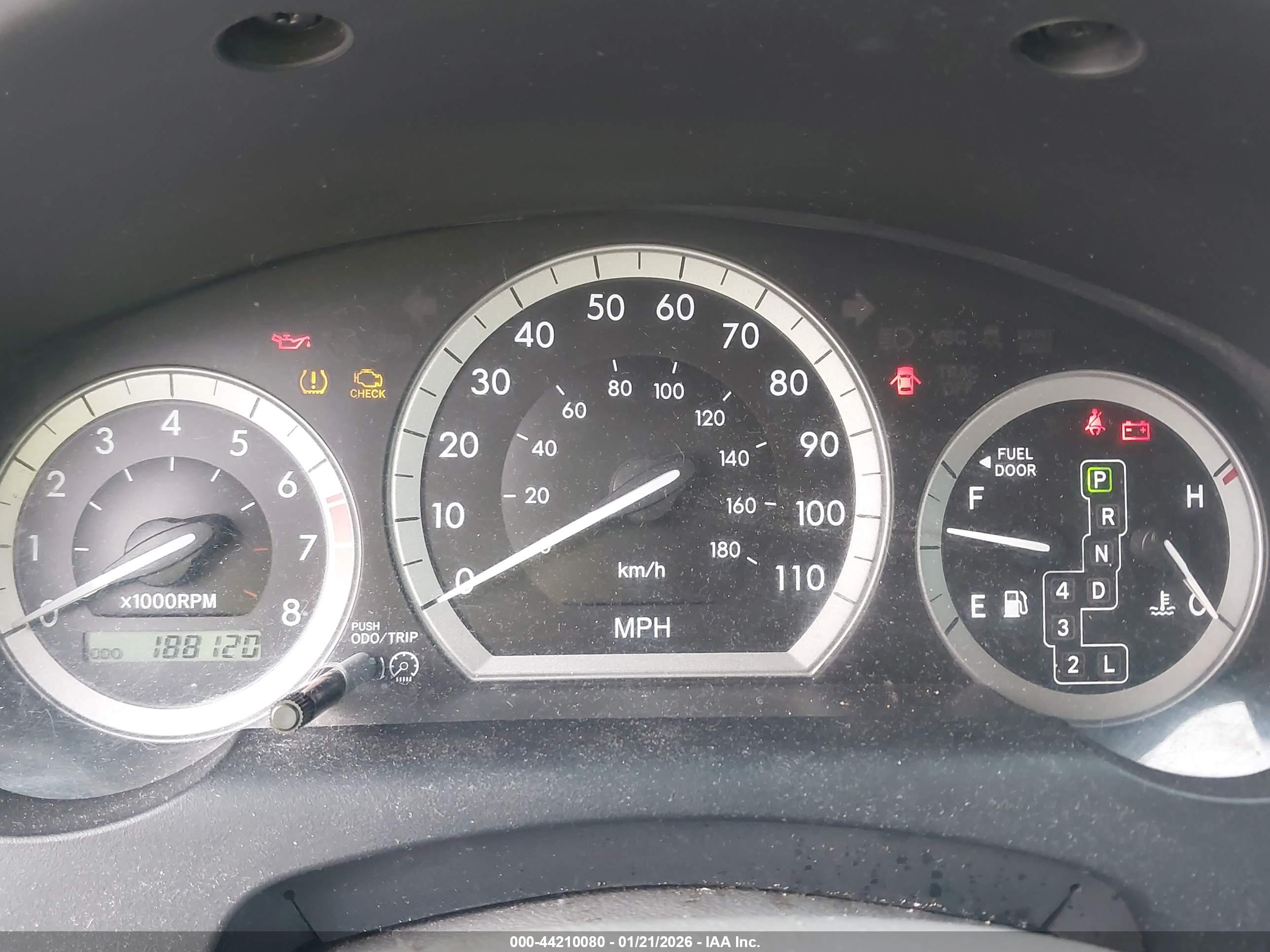 TOYOTA SIENNA image 7