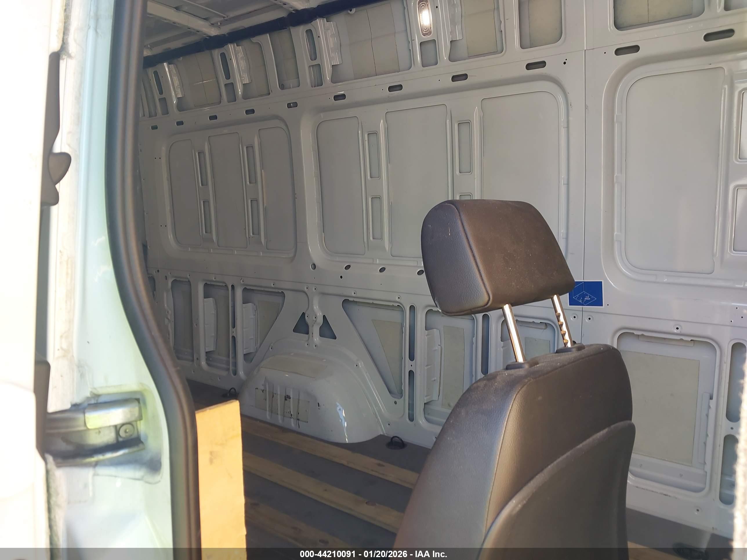 MERCEDES-BENZ SPRINTER image 8