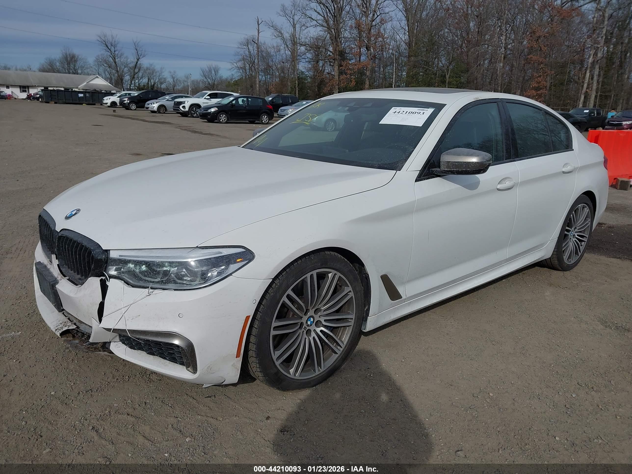 BMW M550I image 2