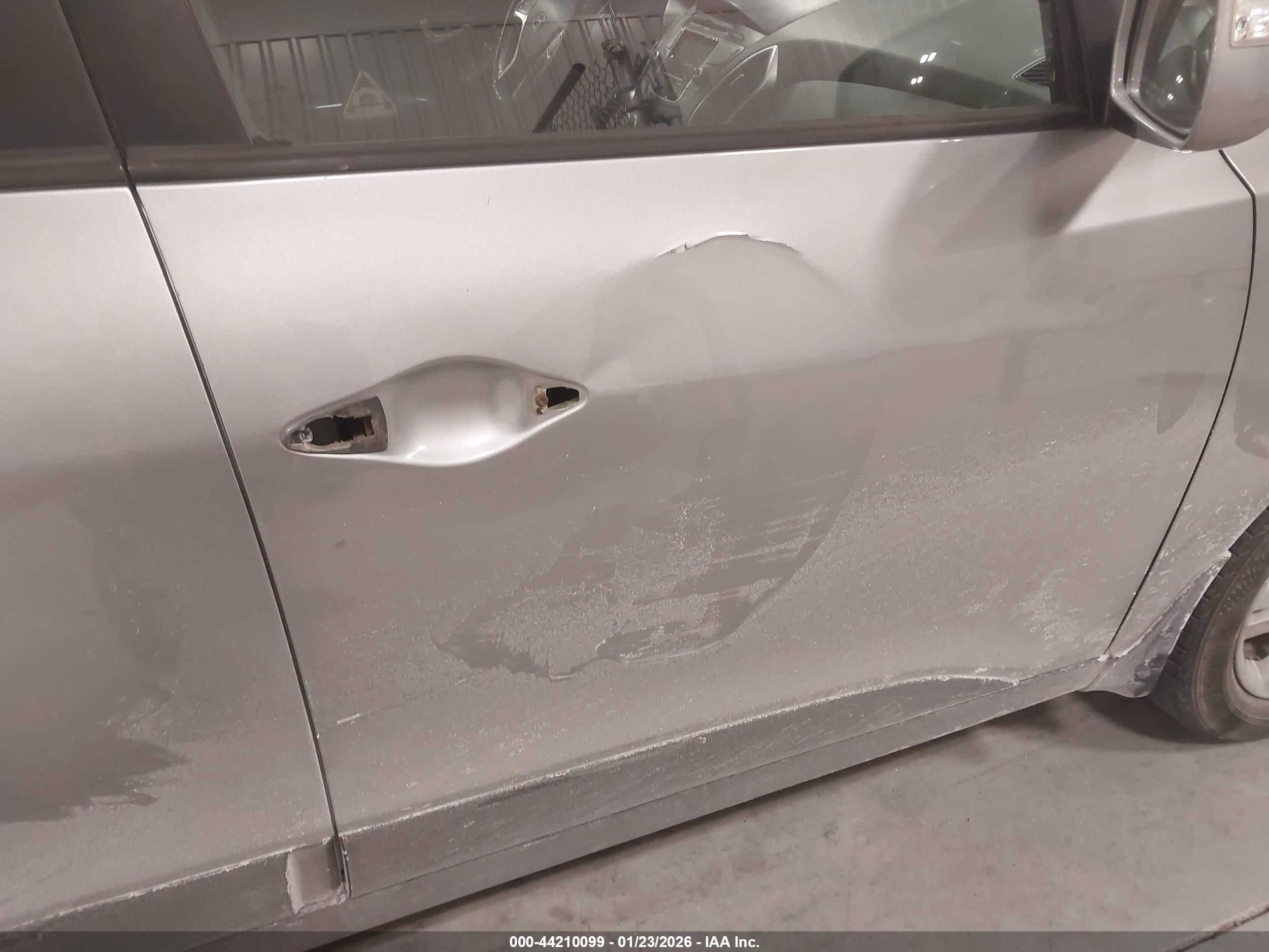 HYUNDAI TUCSON image 6