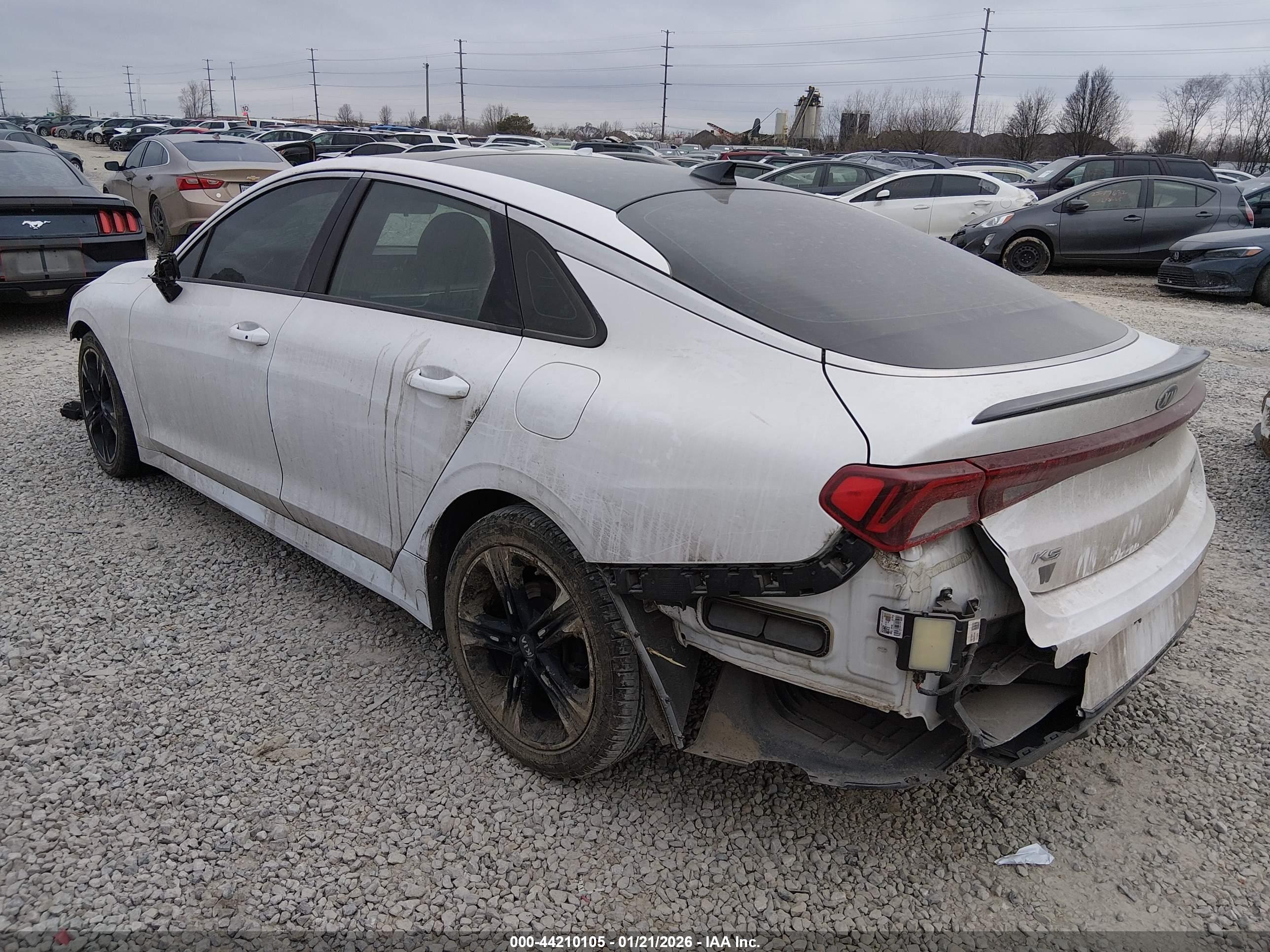 KIA K5 image 3