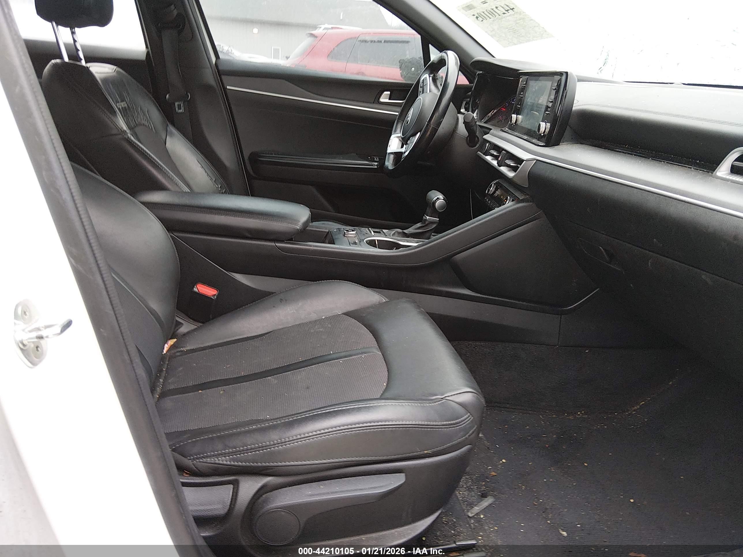 KIA K5 image 5