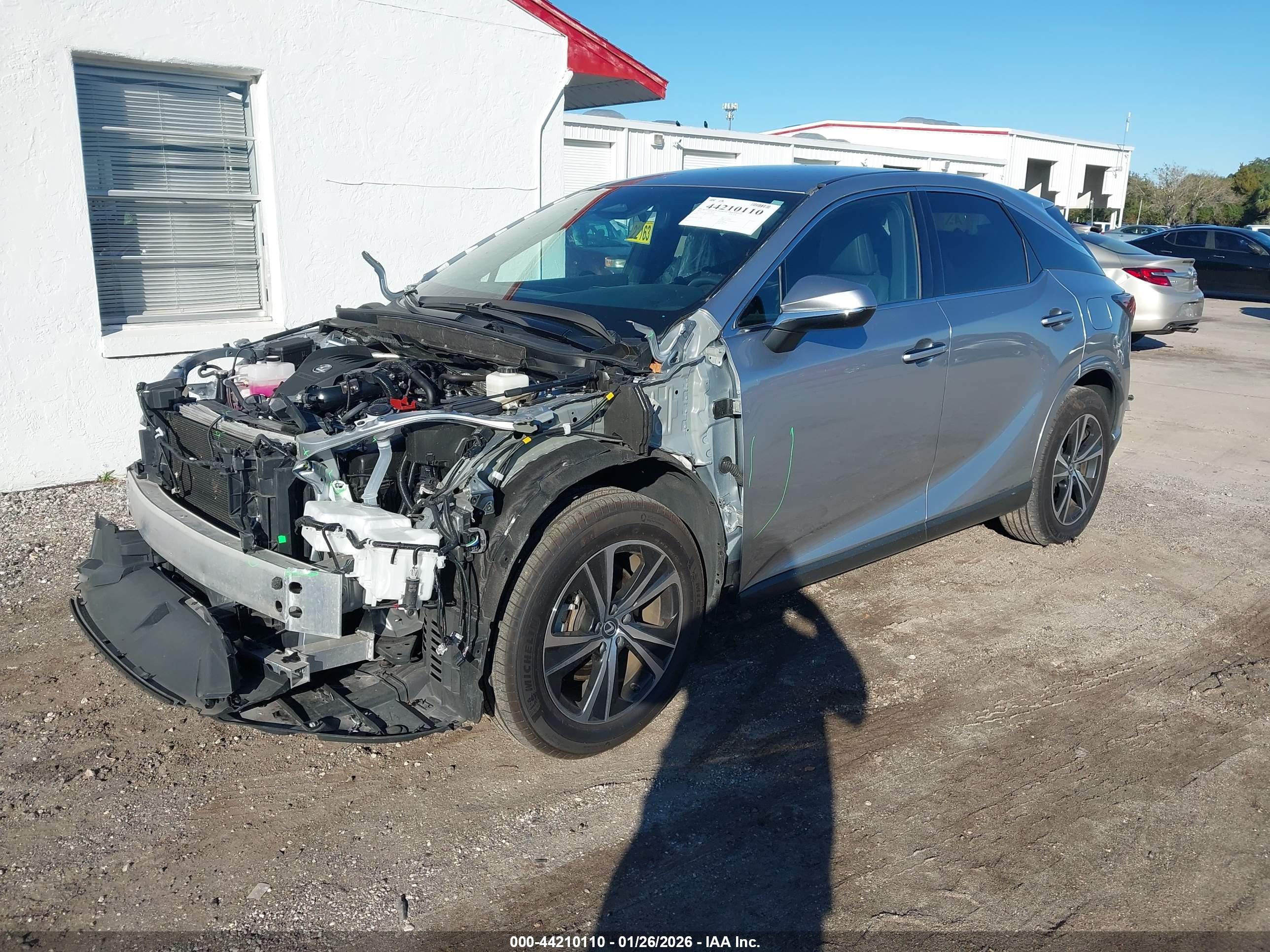 LEXUS RX image 2